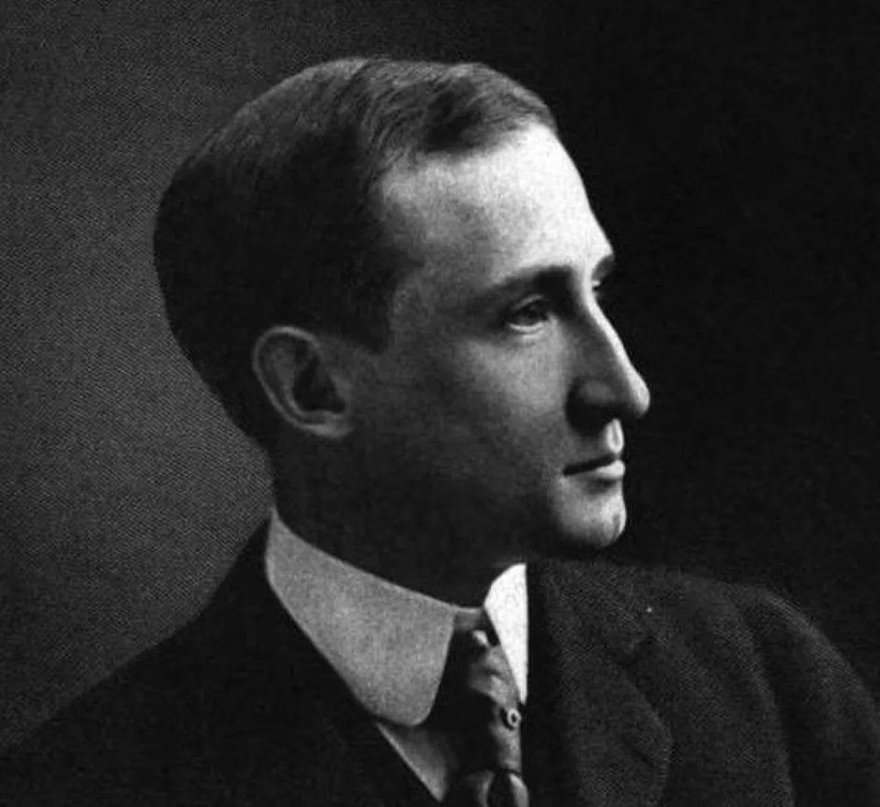 Portrait of Clarence E. Case (1877–1961) – memorial page