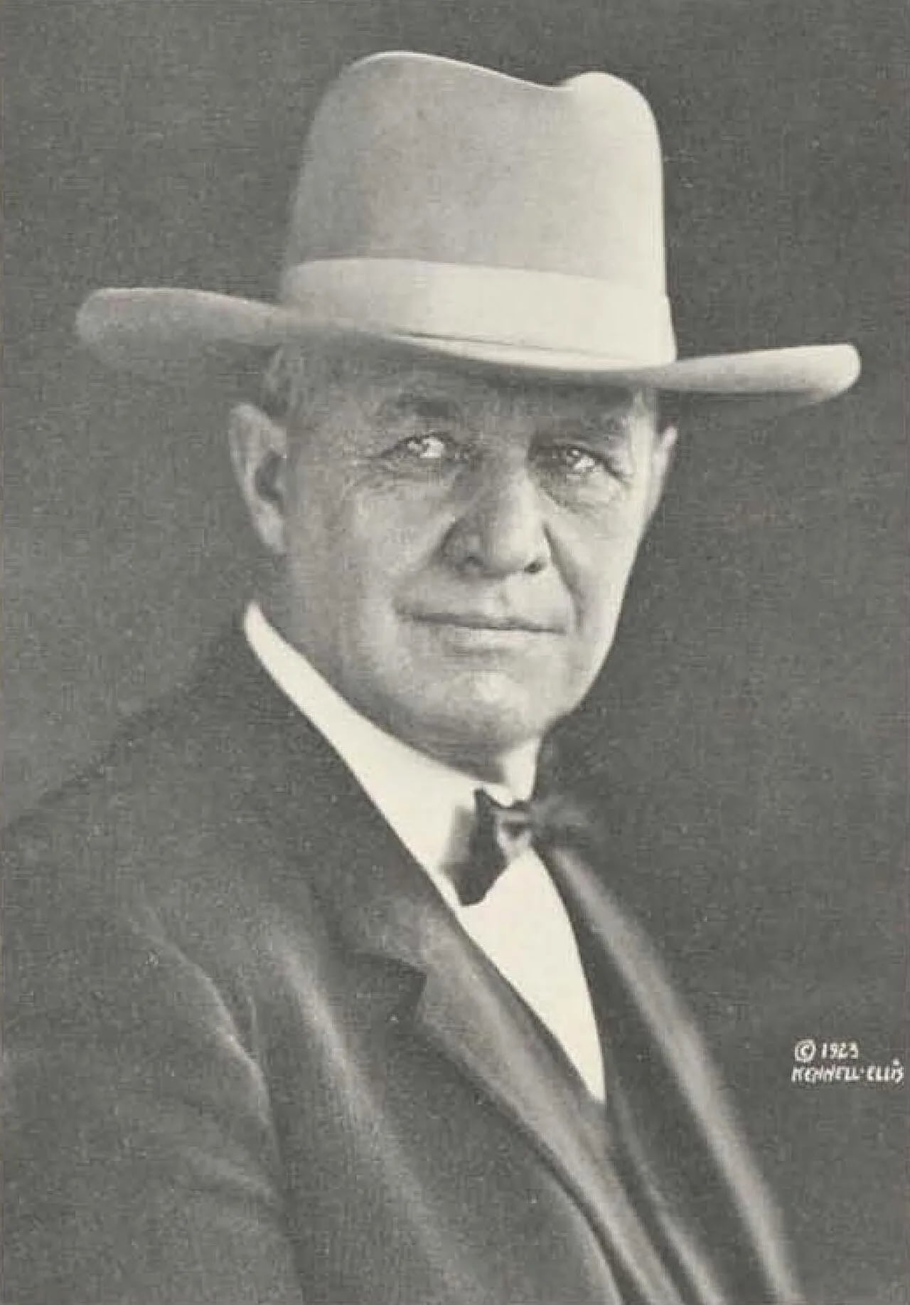 Porträt von Walter M. Pierce (1861–1954) – Gedenkseite