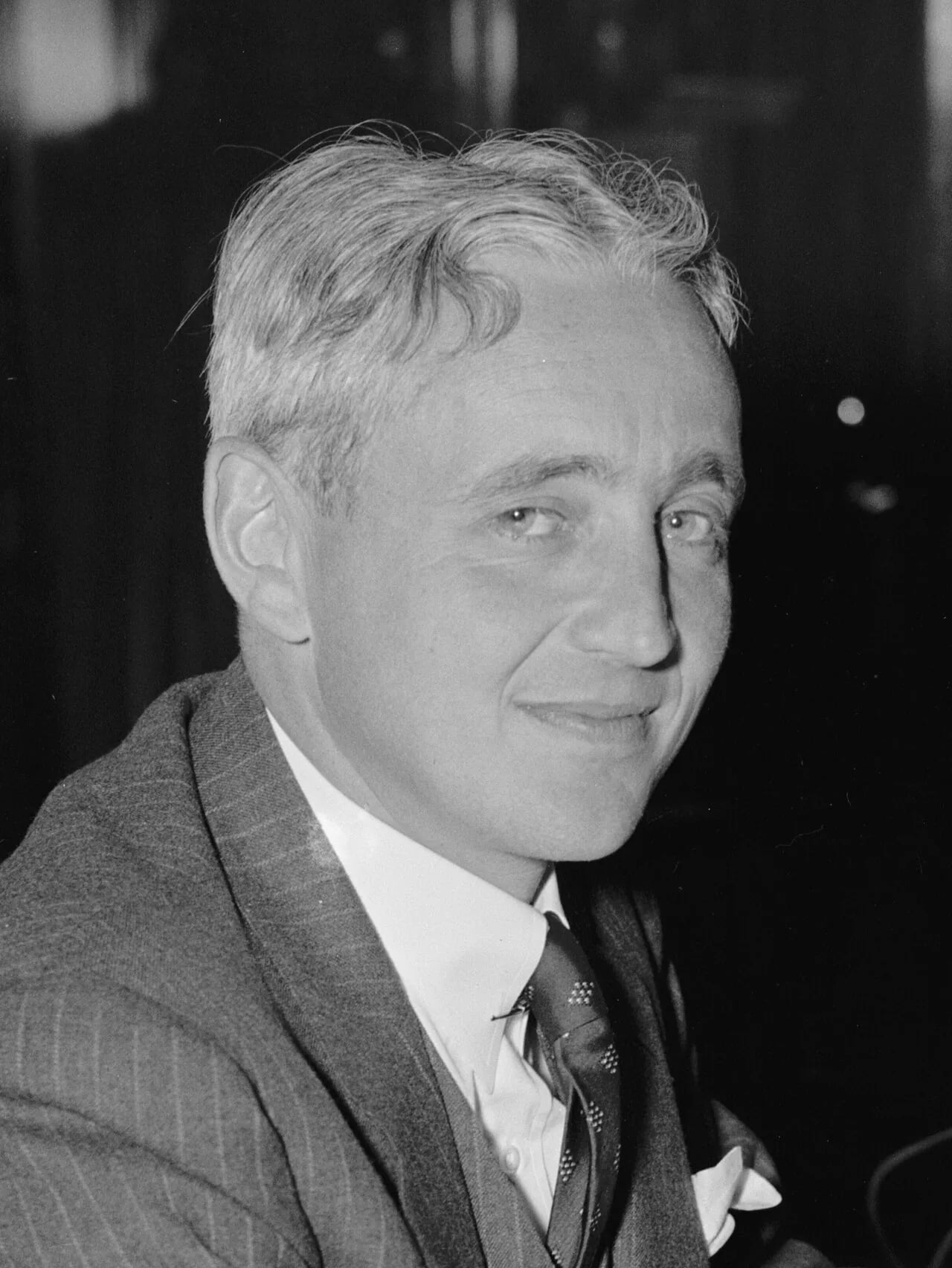 Portrait of Ernest Gibson (1901–1969) – memorial page