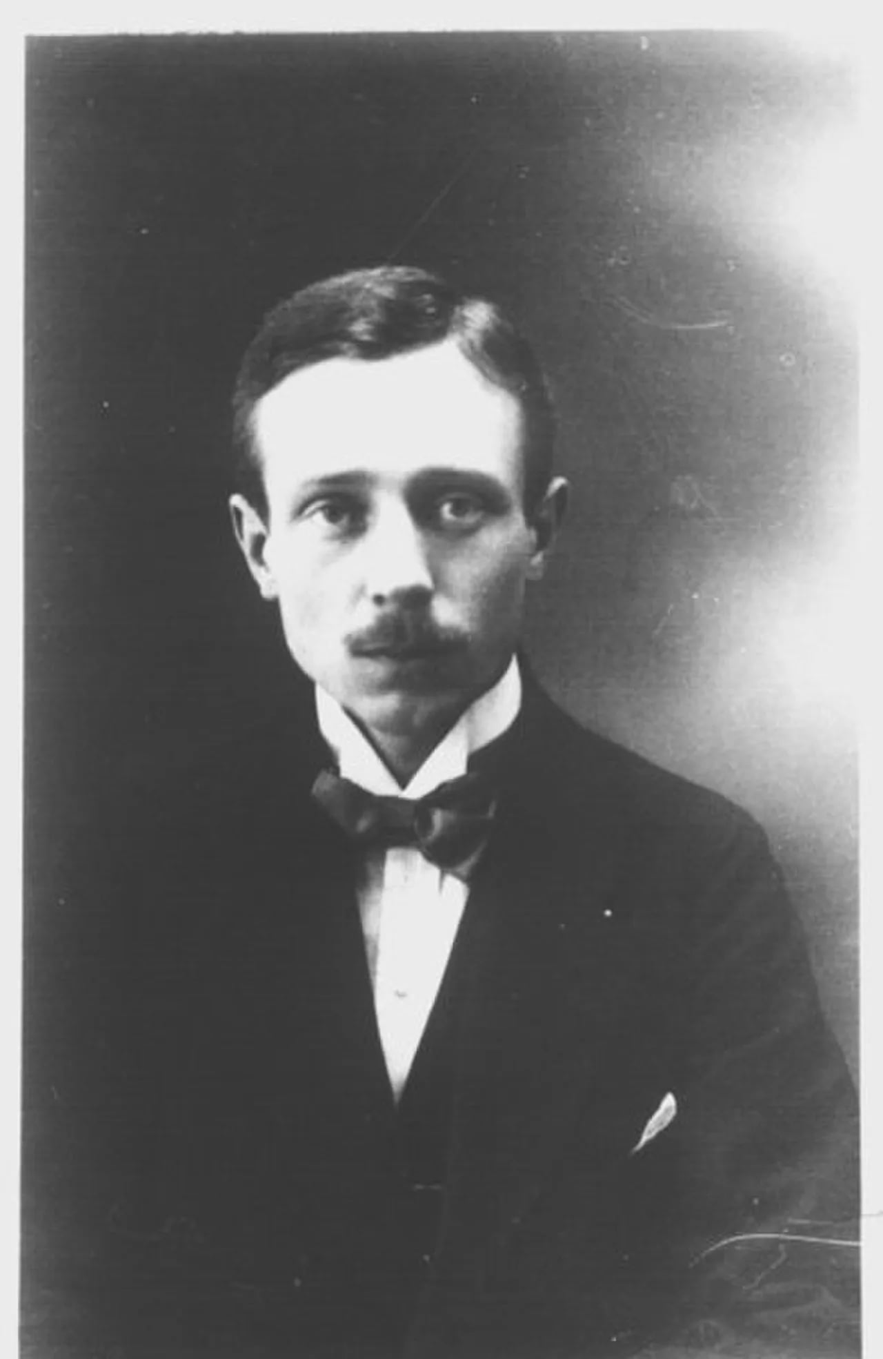 Porträt von Jan Samsonowicz (1888–1959) – Gedenkseite