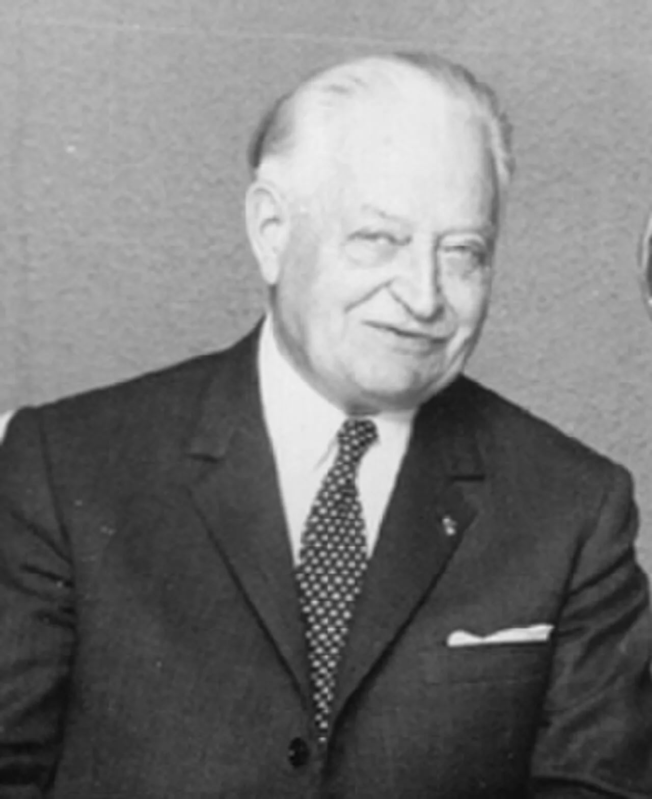 Porträt von Félix Amiot (1894–1974) – Gedenkseite