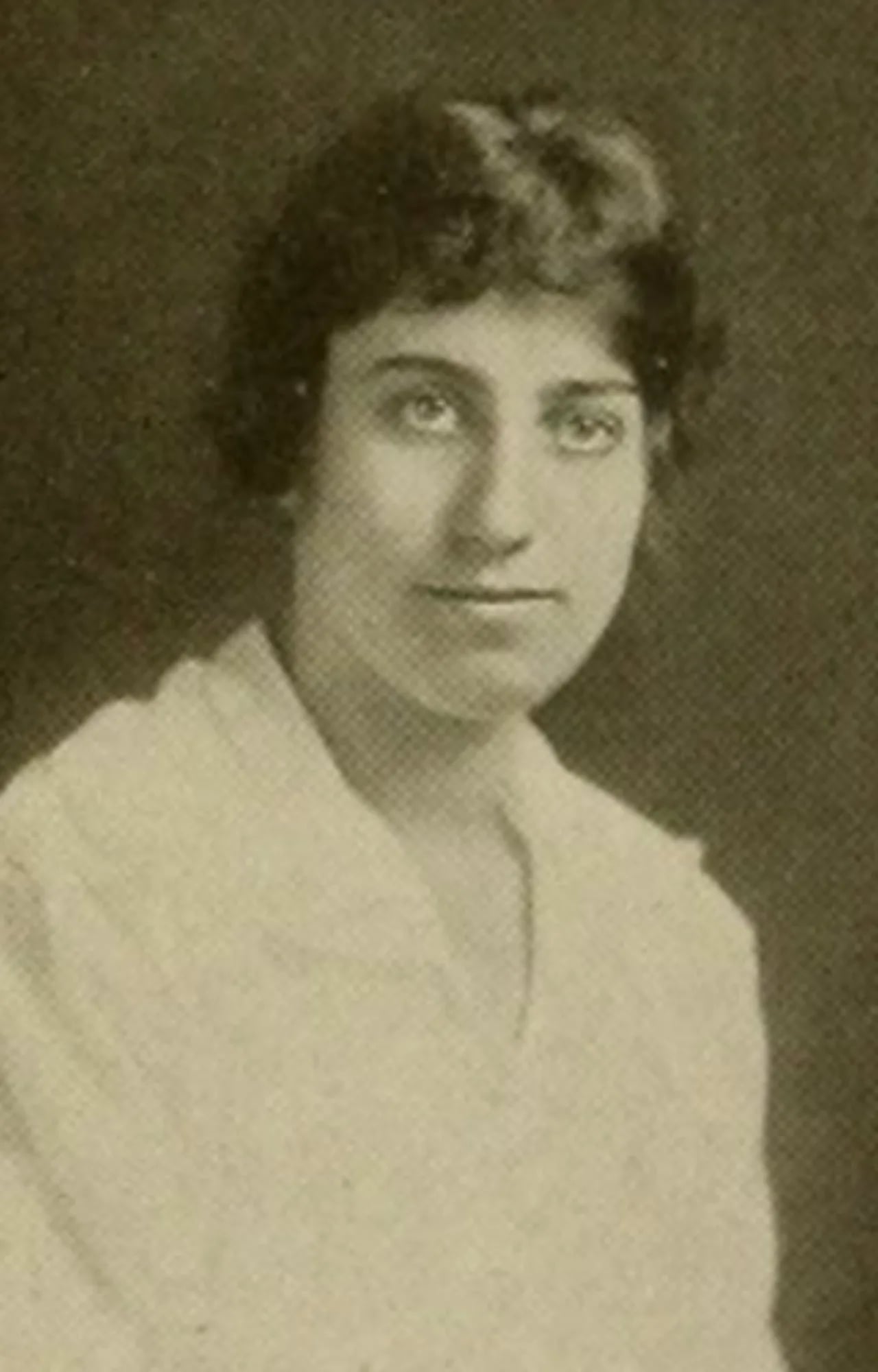 Portrait of Mildred Coughlin (1892–1984) – memorial page