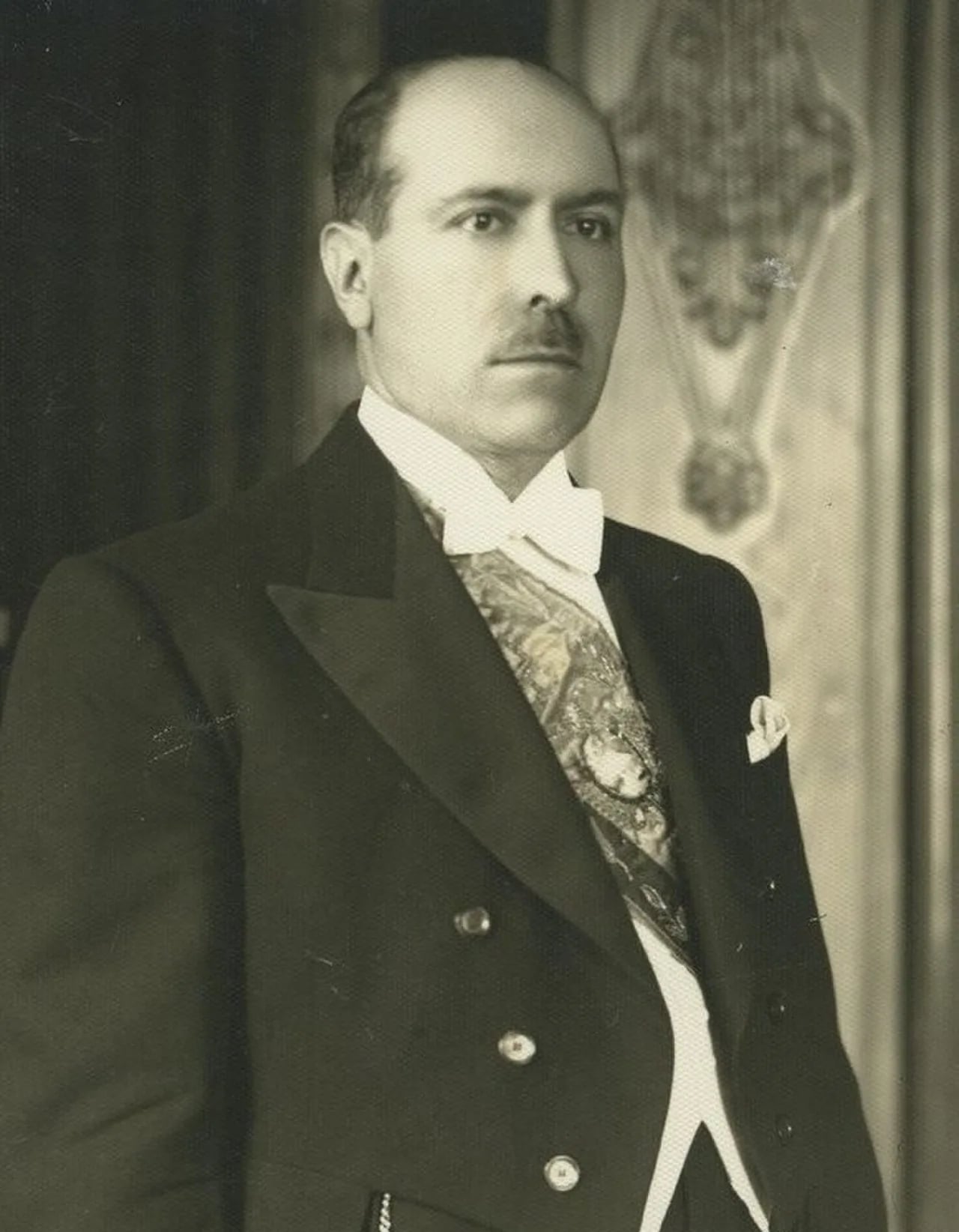 Portrait of Carlos Alberto Arroyo del Río (1893–1969) – memorial page