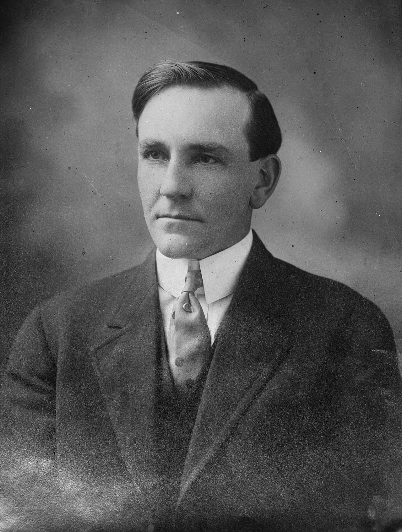 Portrait of Oswald West (1873–1960) – memorial page