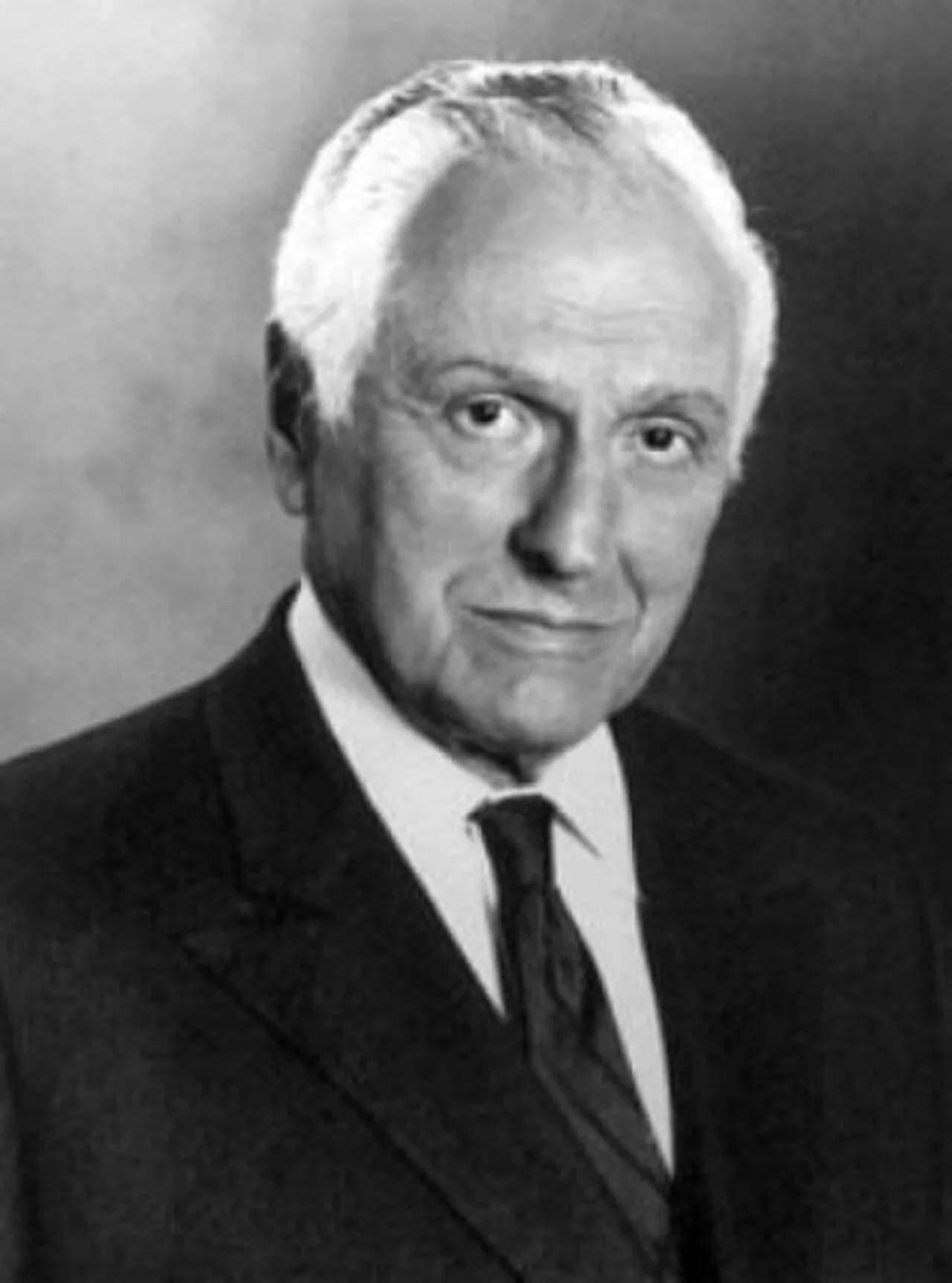 Portrait of Bruce Sundlun (1920–2011) – memorial page