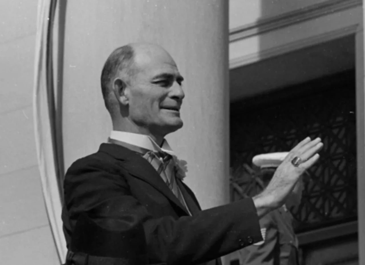 Portrait of Paul B. Johnson (1916–1985) – memorial page