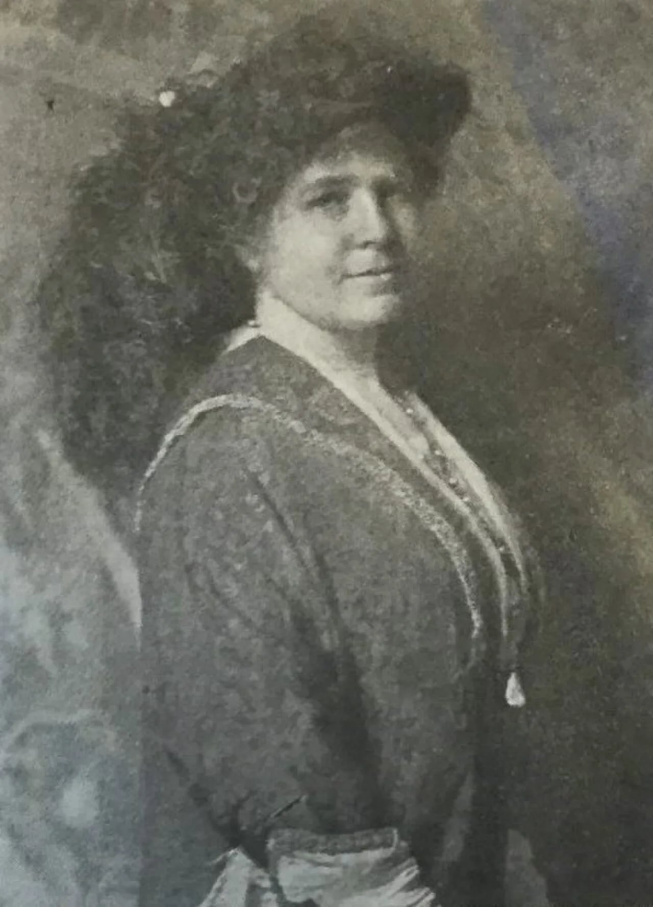 Portrait of Elise Bennett Smith (1871–1964) – memorial page