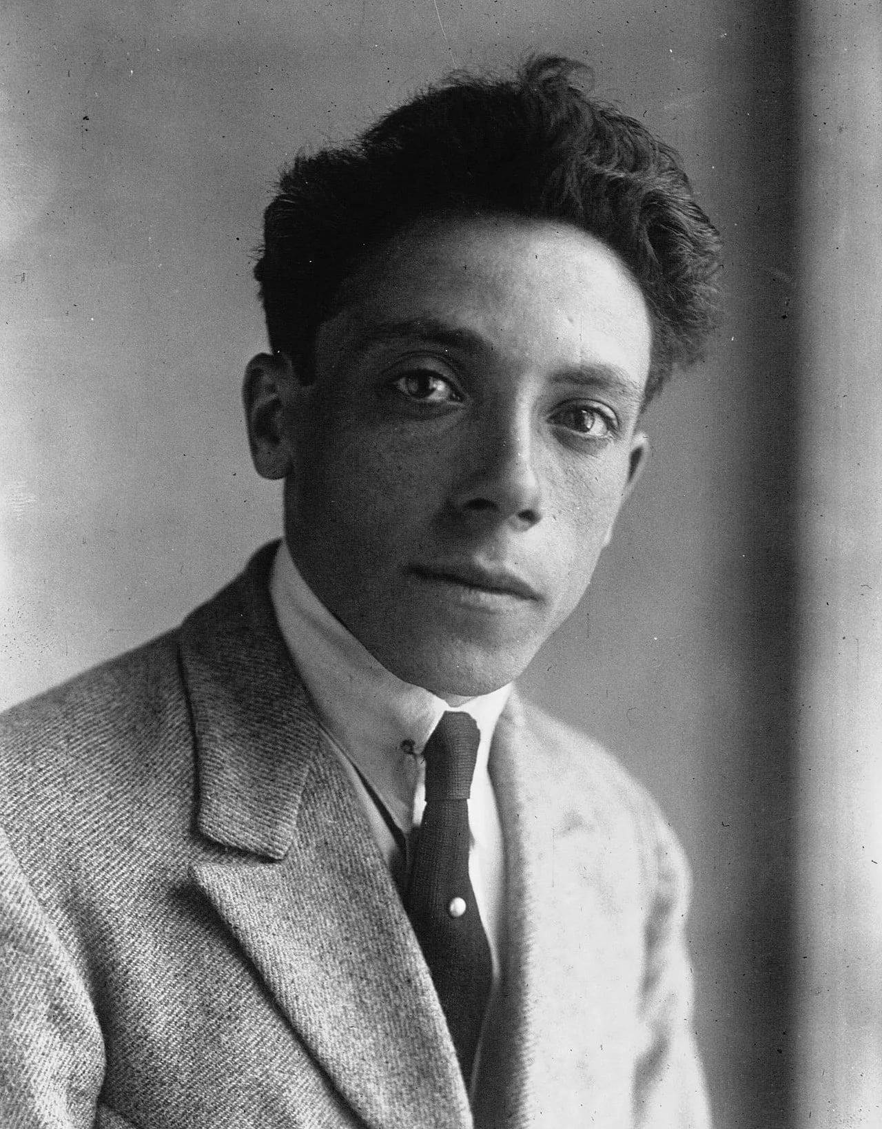 Portrait of Robert Grassin (1898–1980) – memorial page