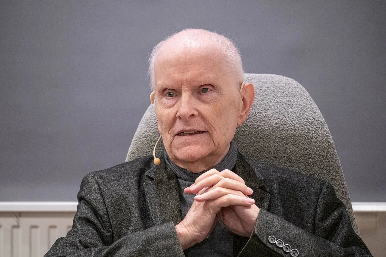 Porträt von Anton Pelinka (1941–2025) – Gedenkseite