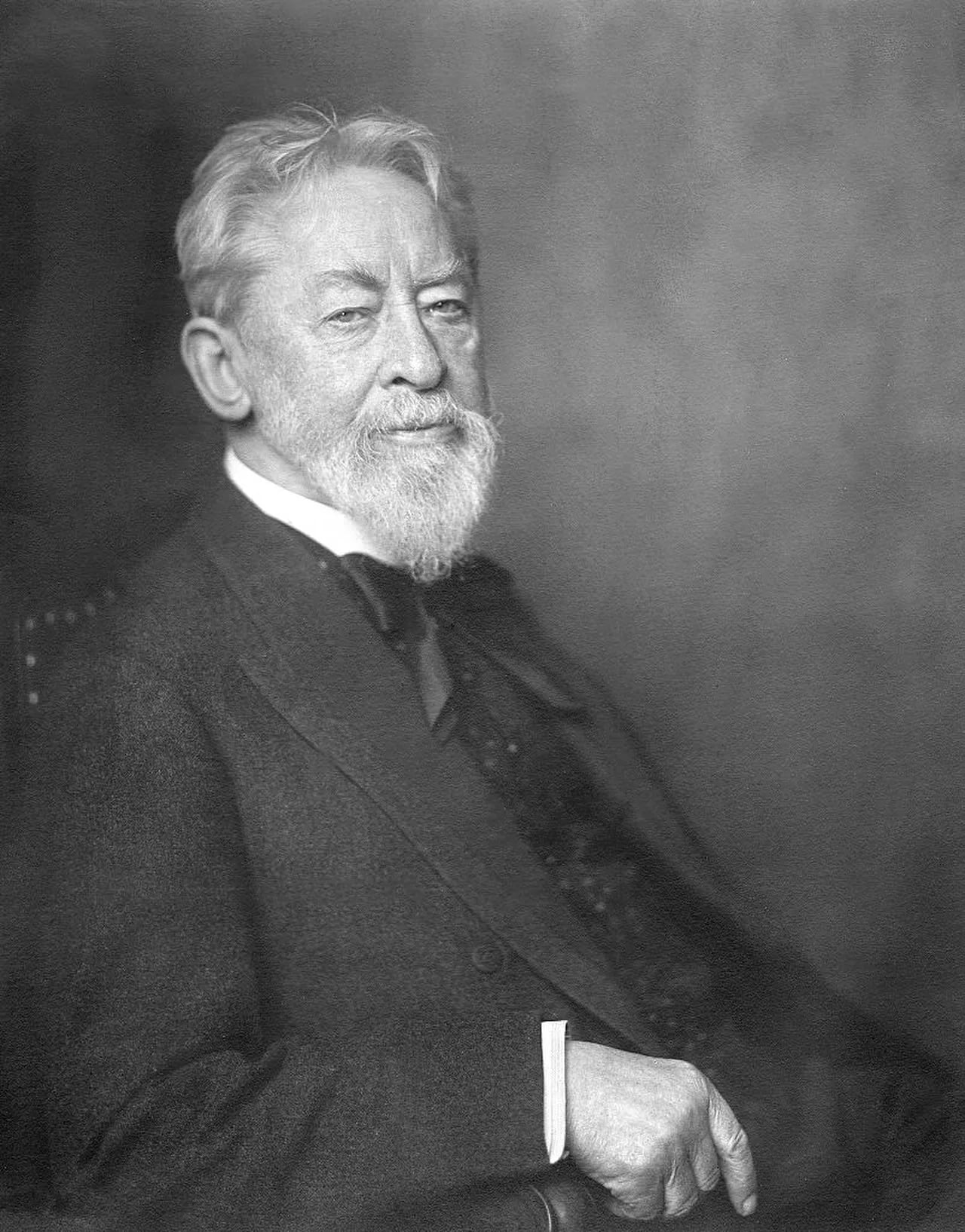 Portrait of Ludwig Pietsch (1824–1911) – memorial page