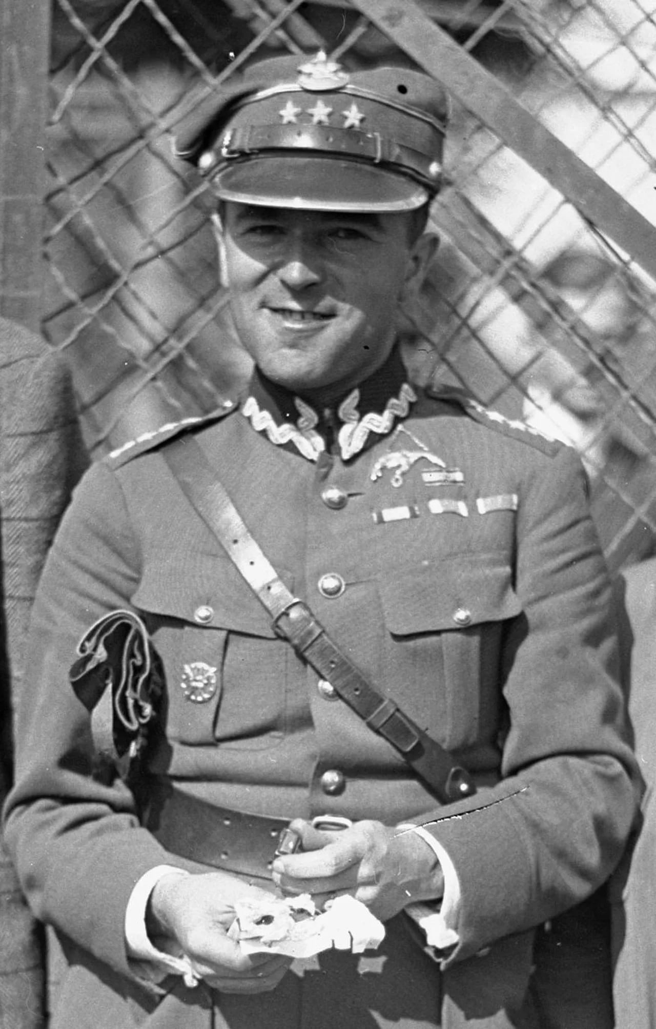 Porträt von Aleksander Seńkowski (1897–1964) – Gedenkseite