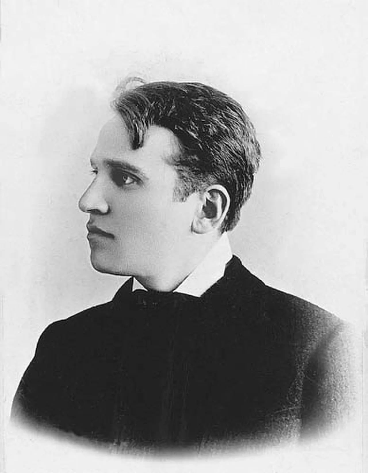 Portrait of Jenő Janovics (1872–1945) – memorial page