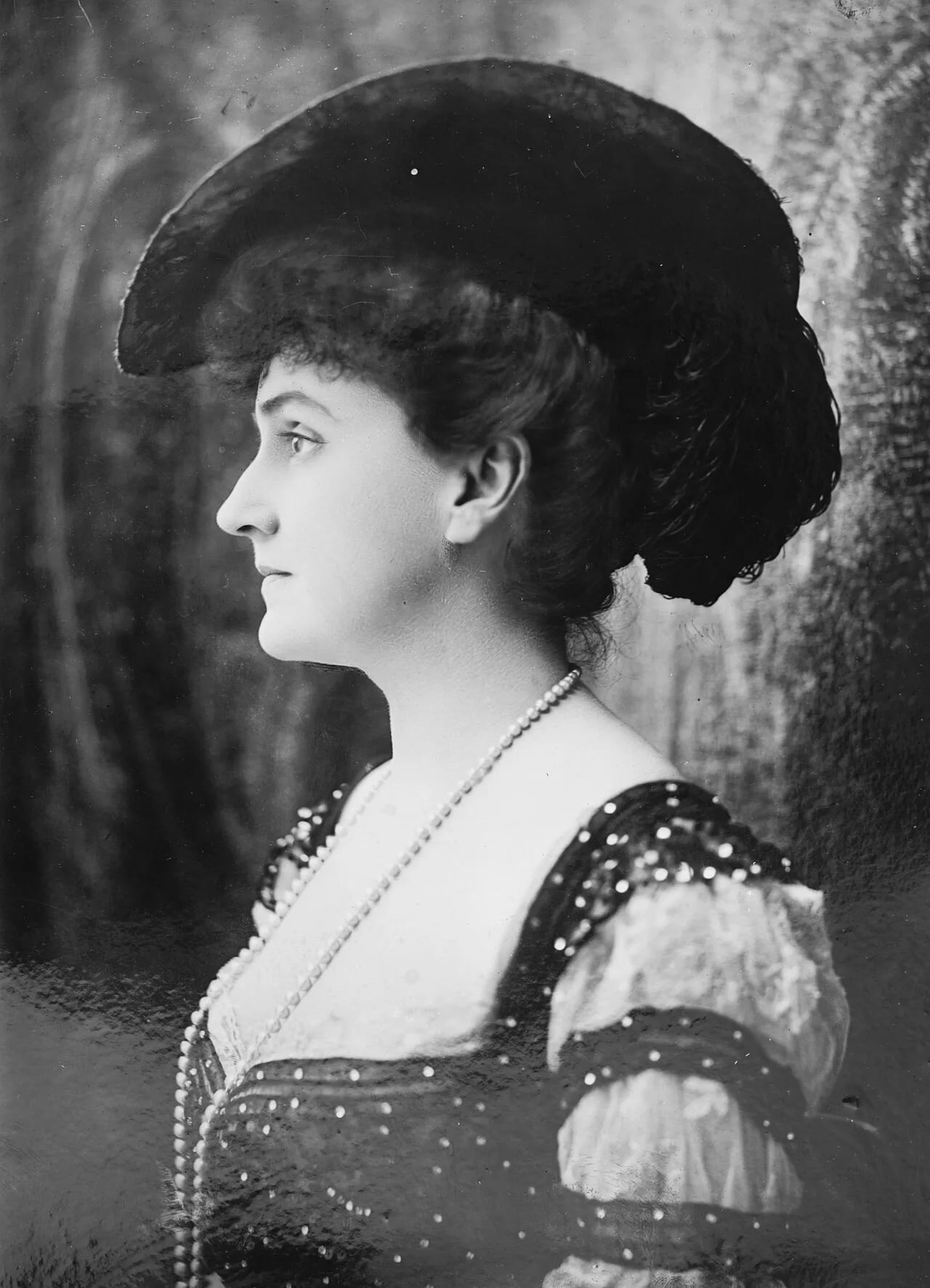 Porträt von Jessie Robbins Belmont (1858–1935) – Gedenkseite