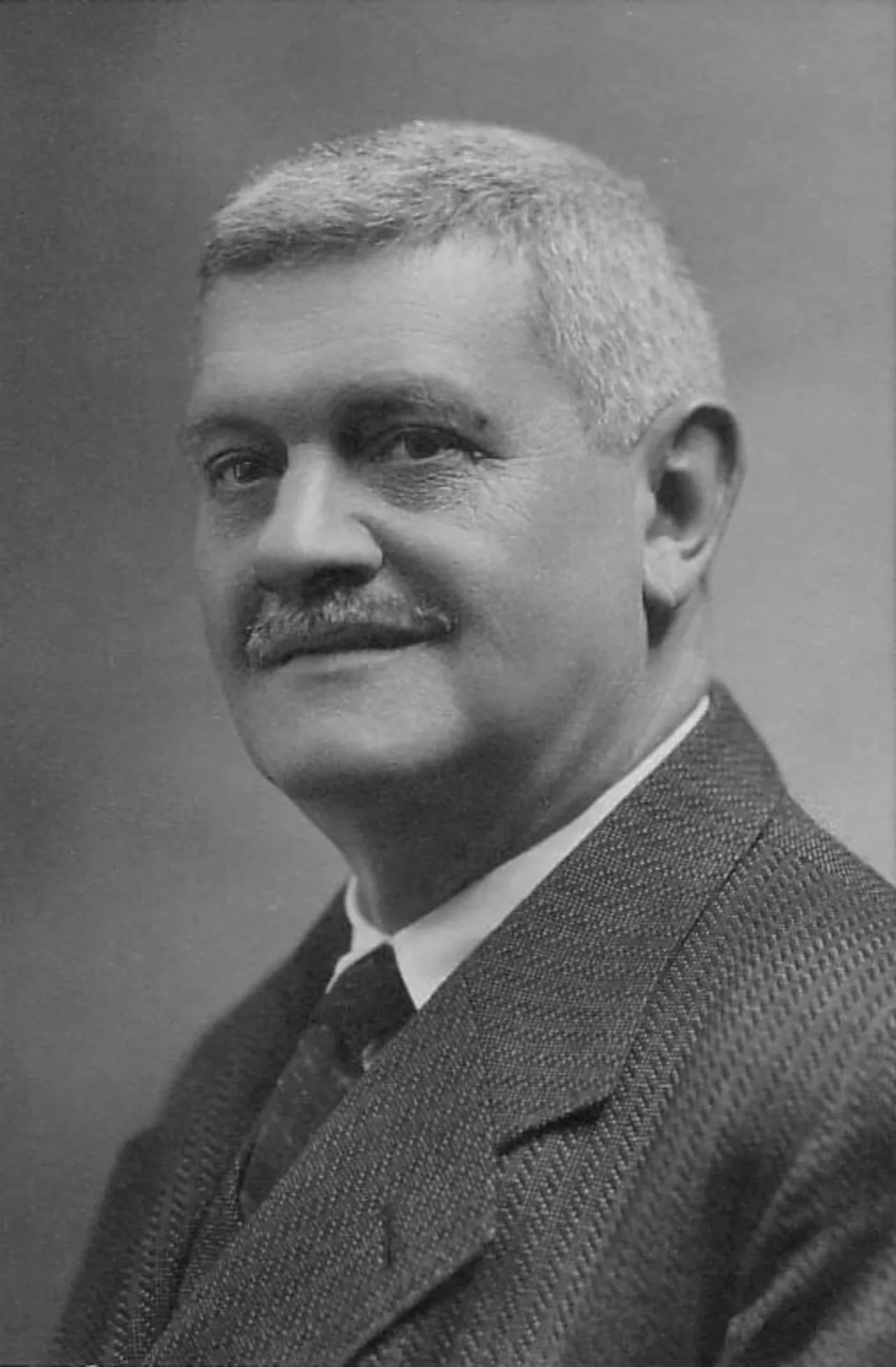 Porträt von Jaume Carner i Romeu (1867–1934) – Gedenkseite