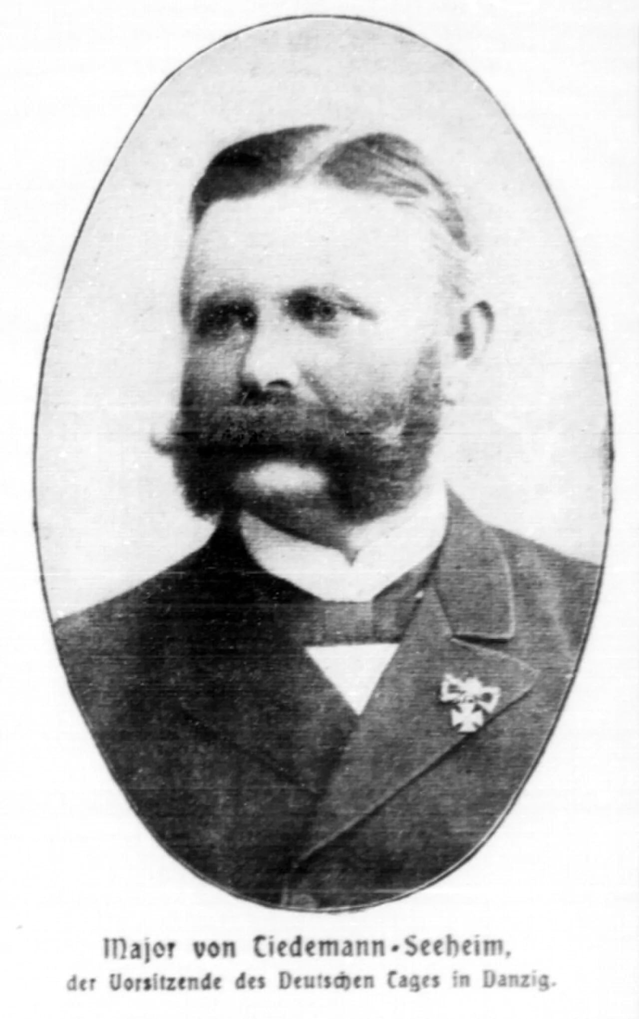 Porträt von Heinrich von Tiedemann-Seeheim (1843–1922) – Gedenkseite