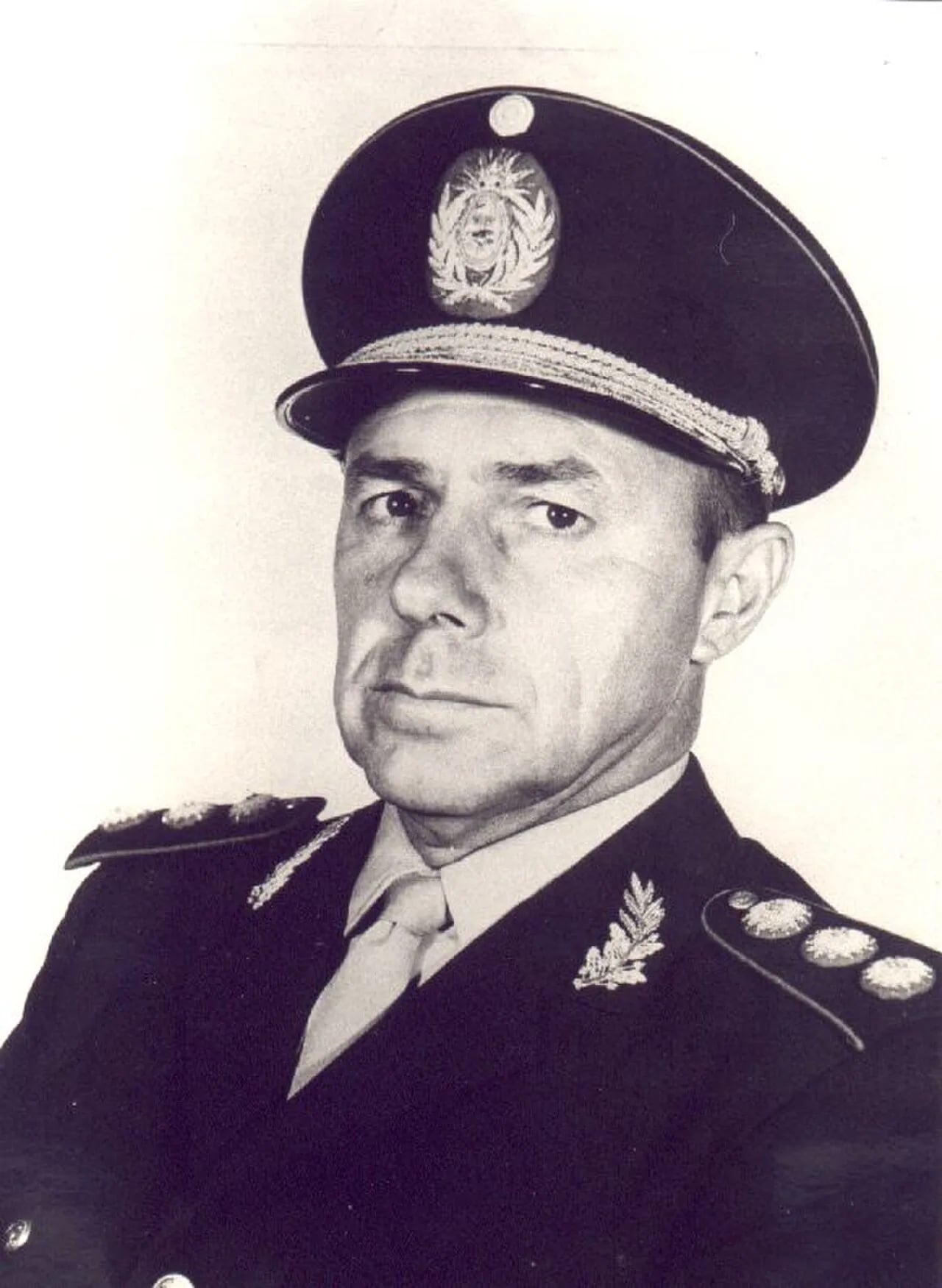 Portrait of Julio Rodolfo Alsogaray (1918–1994) – memorial page