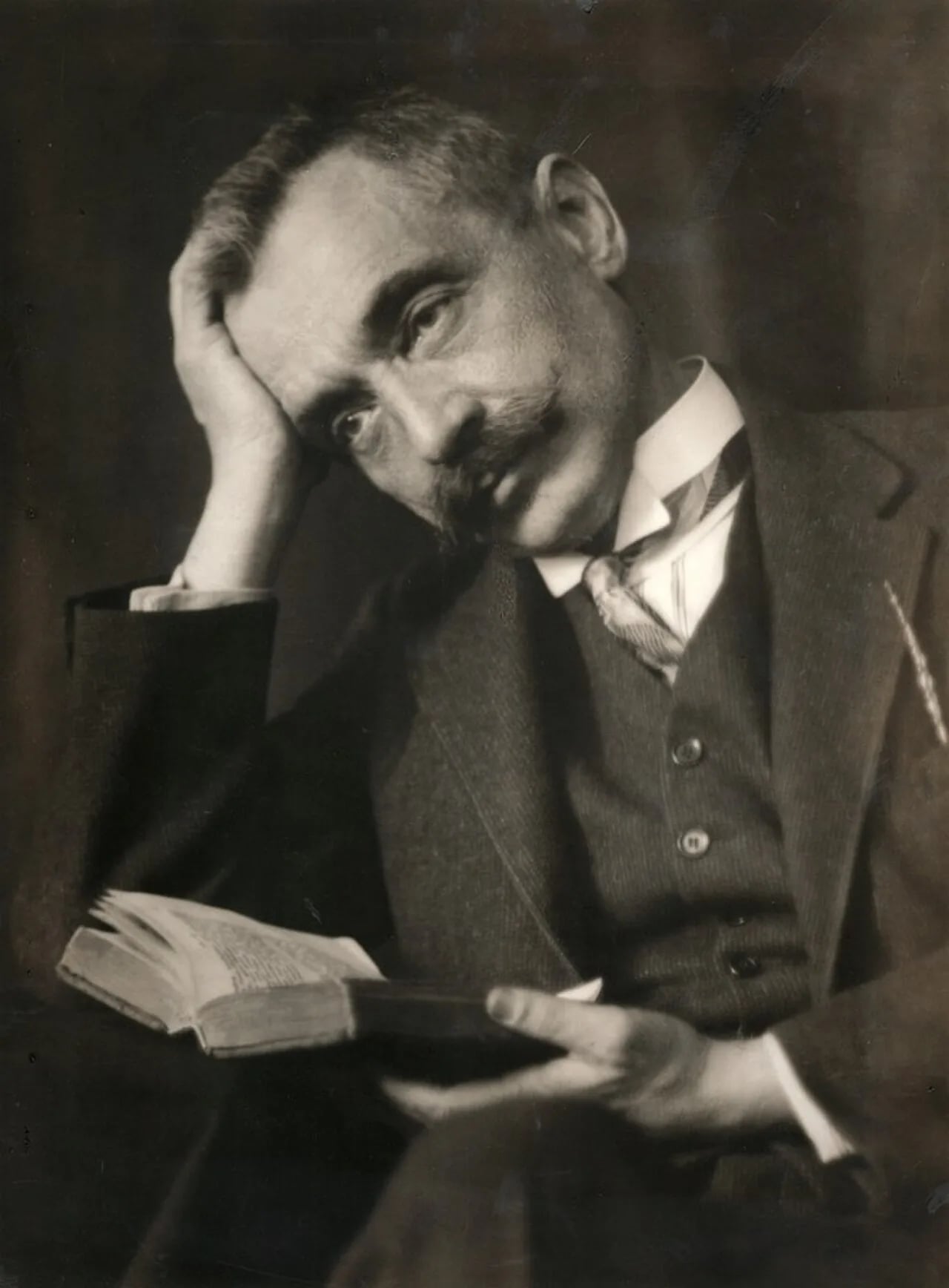Porträt von Aladár Schöpflin (1872–1950) – Gedenkseite