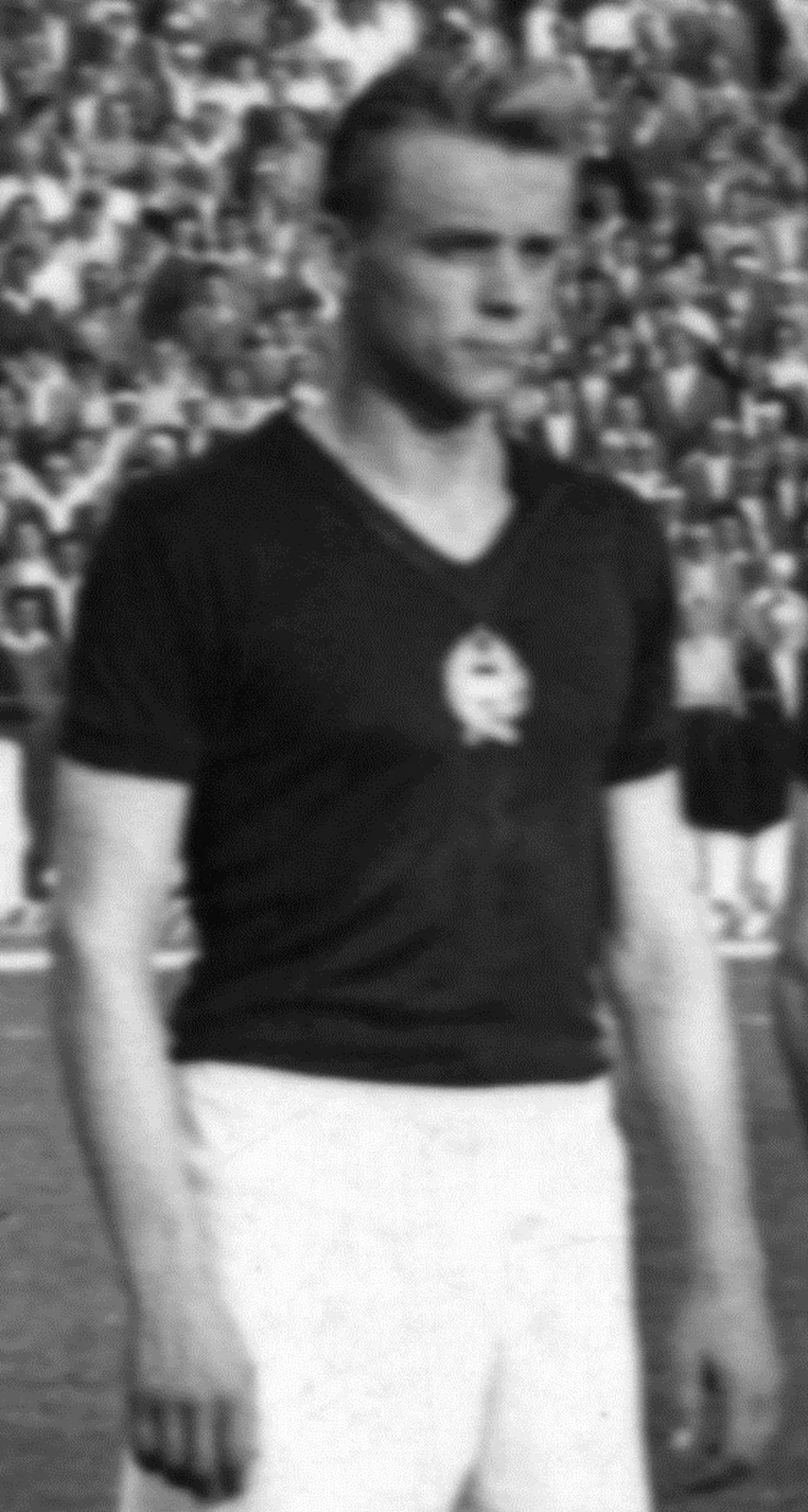 Portrait of Ernő Solymosi (1940–2011) – memorial page