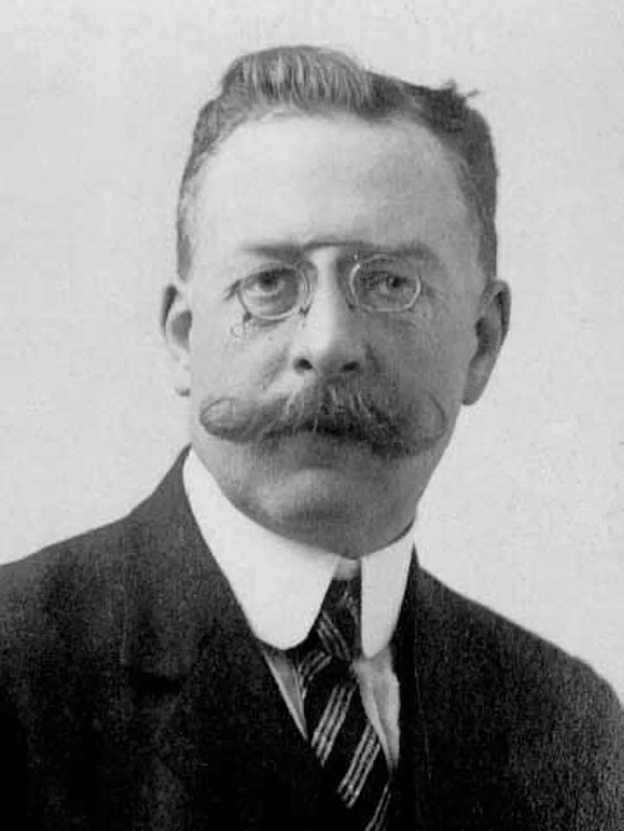 Portrait of Louis Camille Maillard (1878–1936) – memorial page