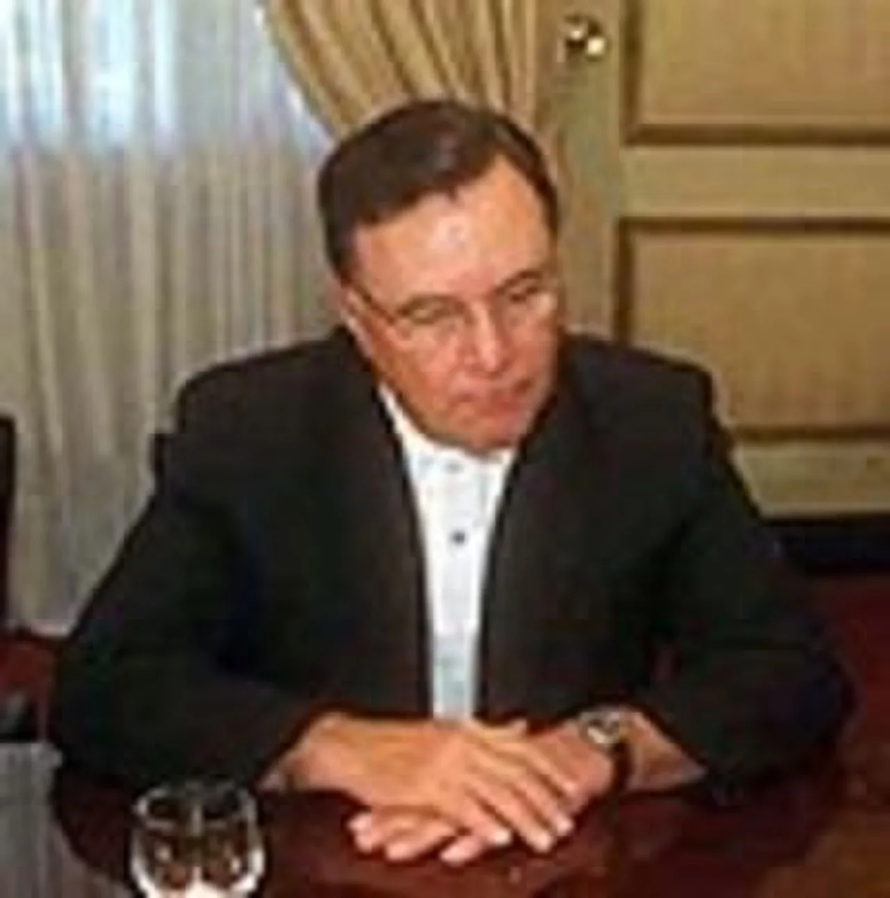 Porträt von Luiz Felipe Lampreia (1941–2016) – Gedenkseite