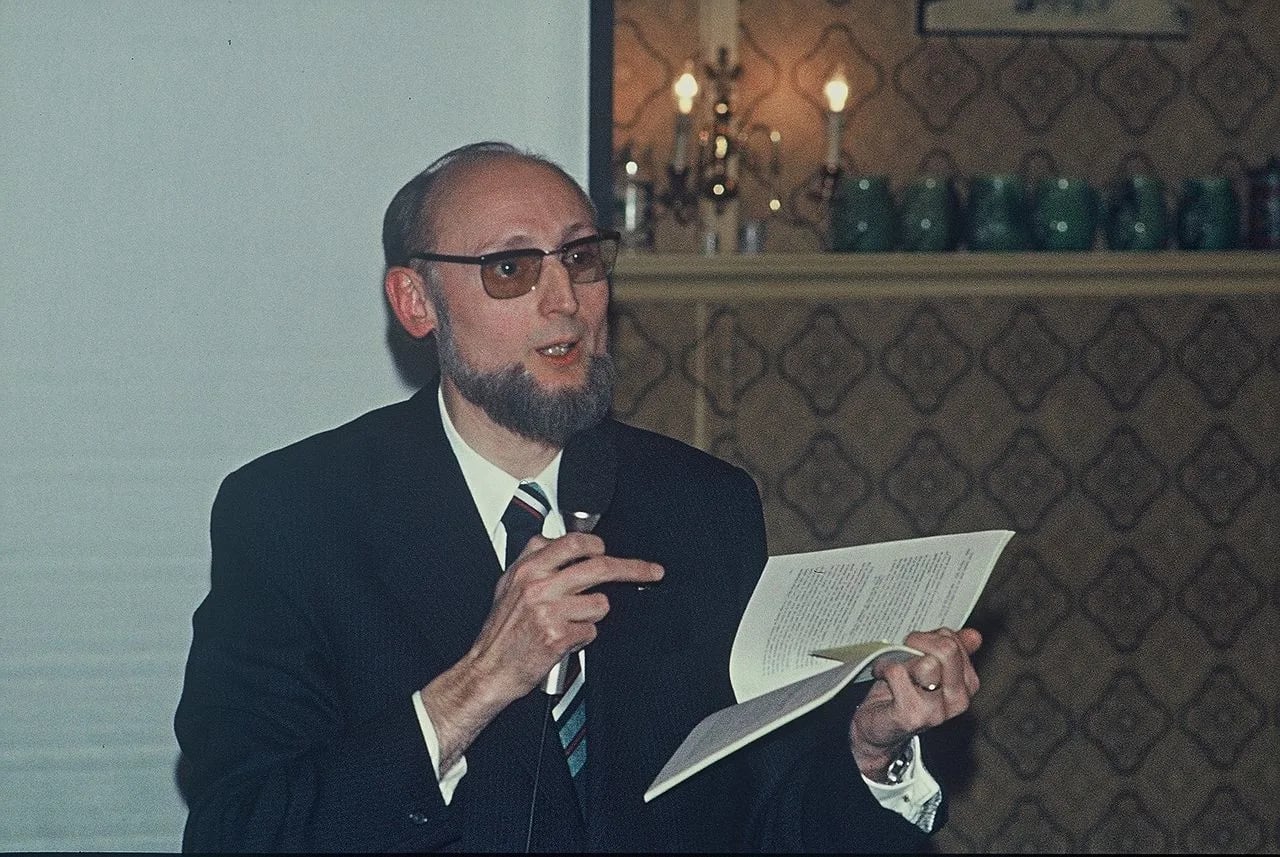 Porträt von Manuel Halvelik (1925–2016) – Gedenkseite
