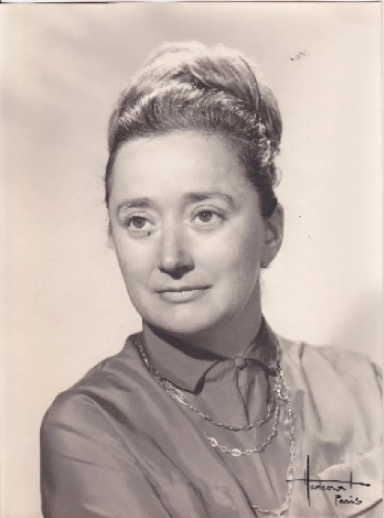Porträt von Jeannine M. Yon-Kahn (1927–2020) – Gedenkseite