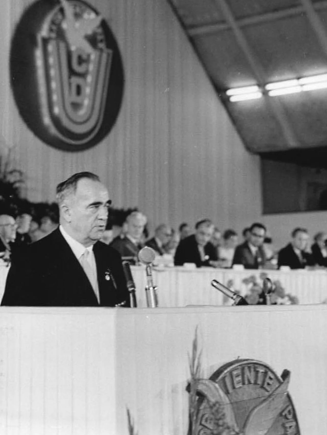 Porträt von August Bach (1897–1966) – Gedenkseite
