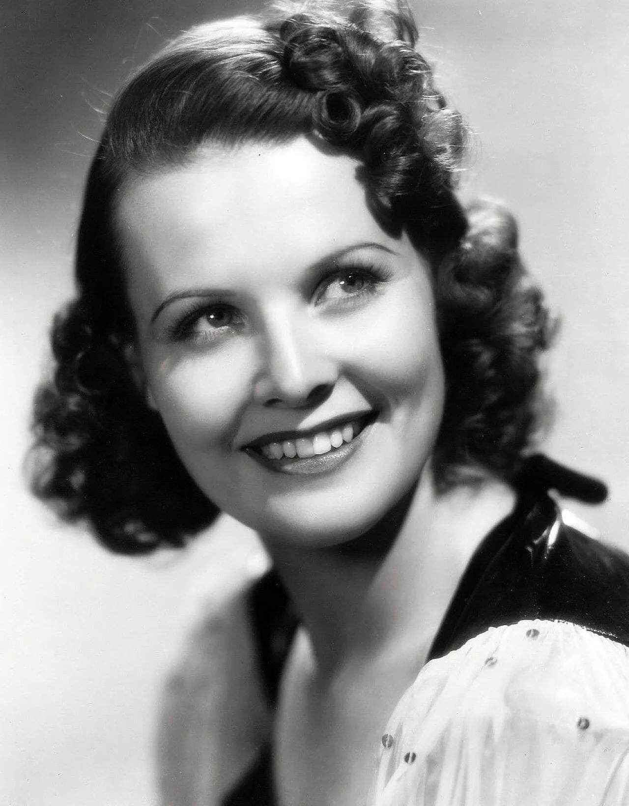 Porträt von Pauline Moore (1914–2001) – Gedenkseite