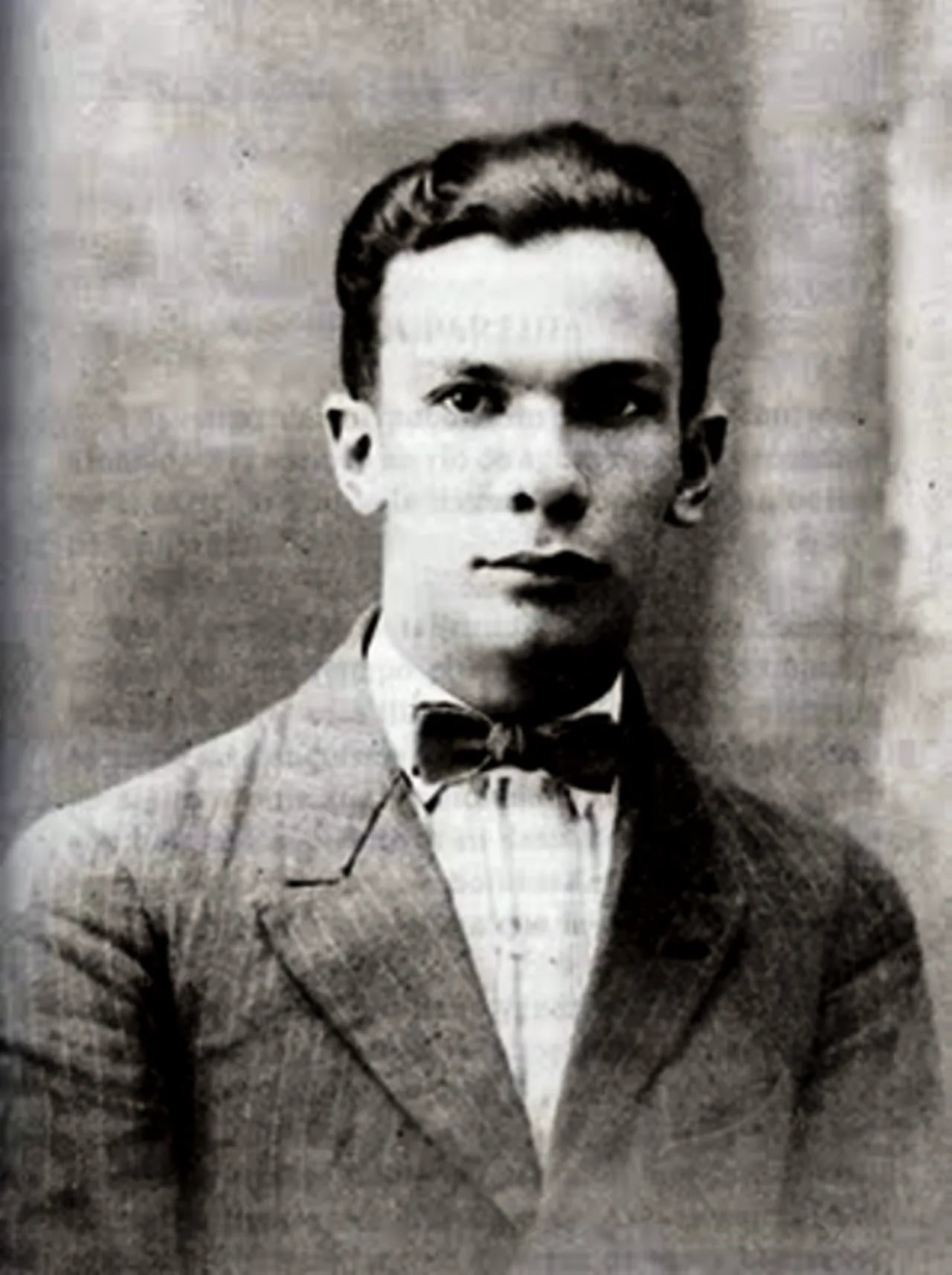 Portrait of Pío Tamayo (1898–1935) – memorial page