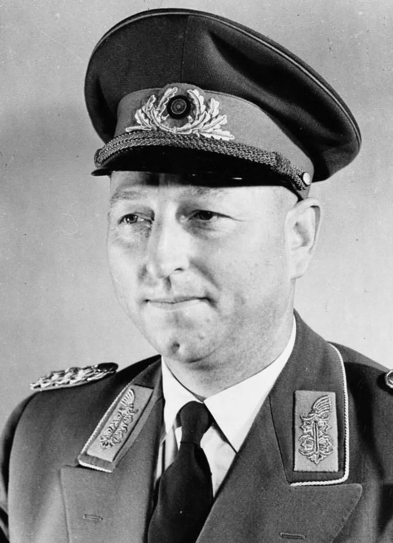 Porträt von Sigfrid Riedel (1918–2018) – Gedenkseite