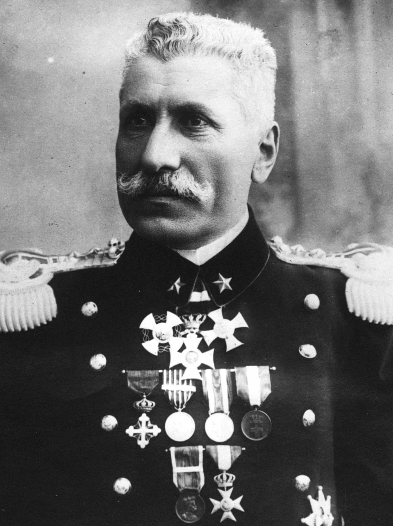 Porträt von Domenico Grandi (1849–1937) – Gedenkseite