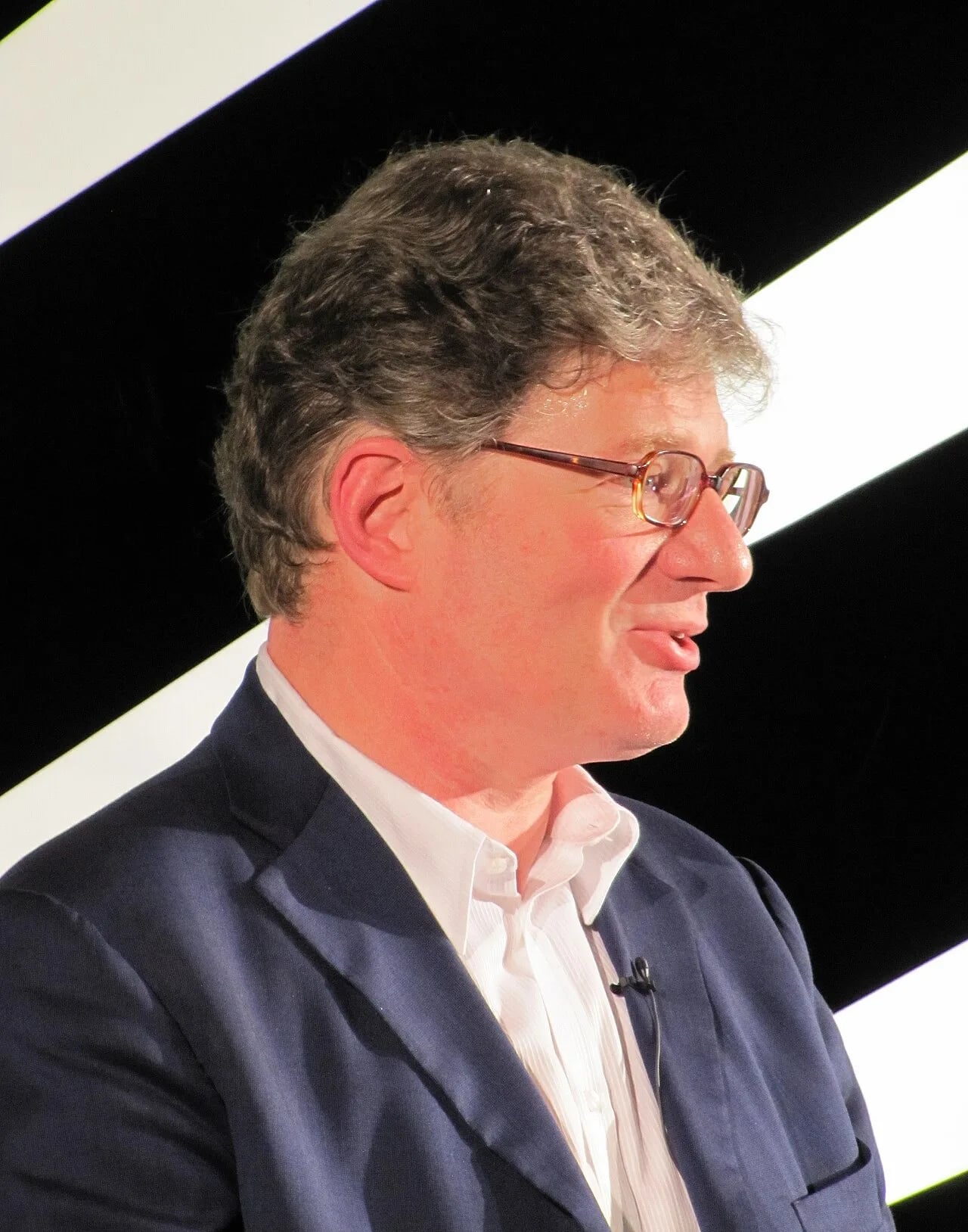 Porträt von Roger Willemsen (1955–2016) – Gedenkseite