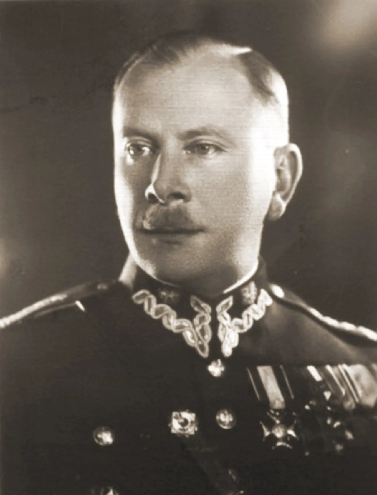 Portrait of Adam Brzechwa-Ajdukiewicz (1894–1954) – memorial page