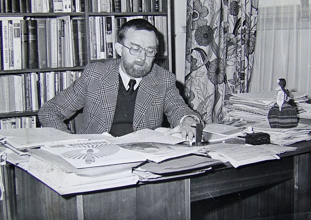 Portrait of Adam Kujawski (1933–2004) – memorial page