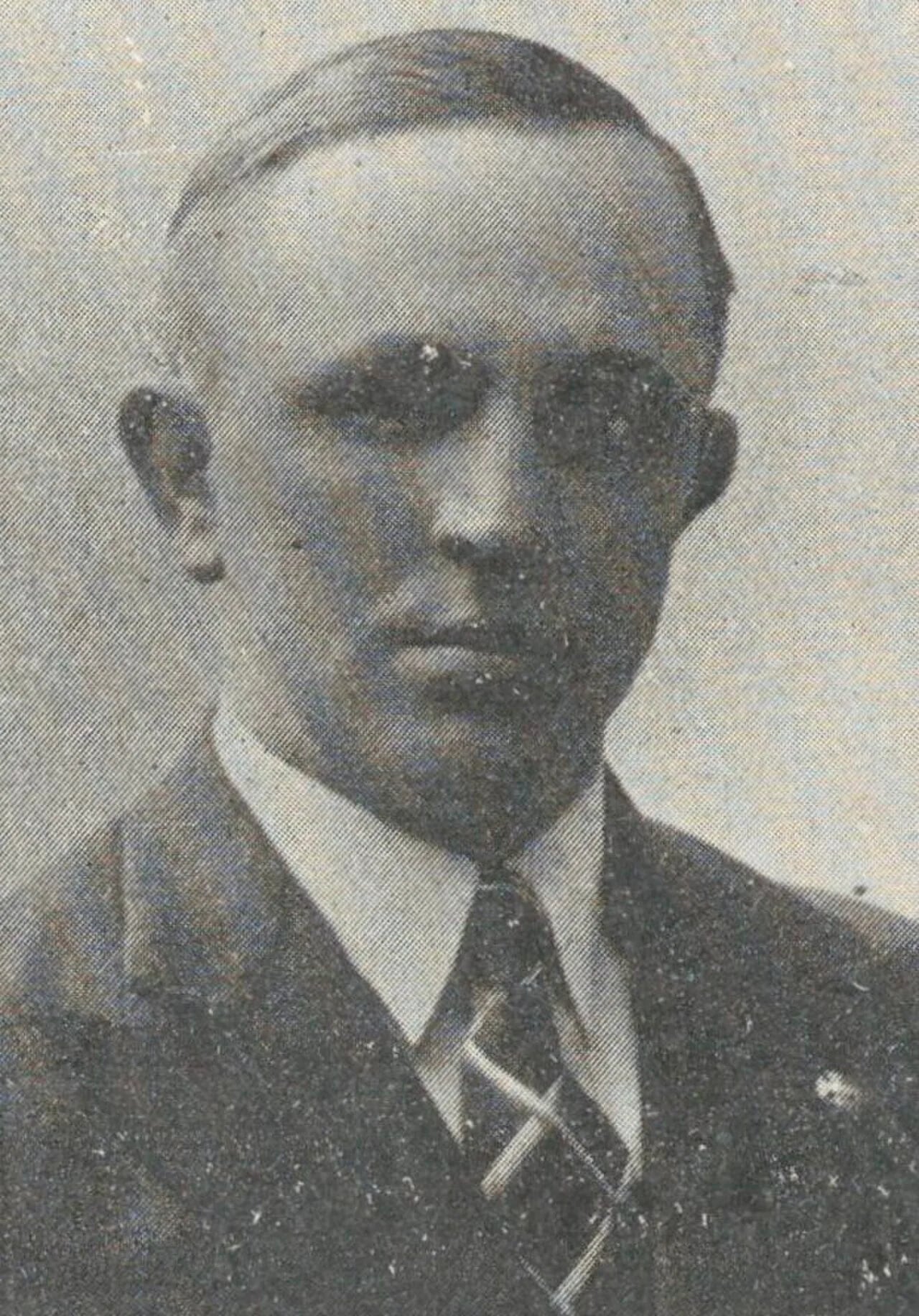 Portrait of Adolf Sarnecki (1898–1960) – memorial page