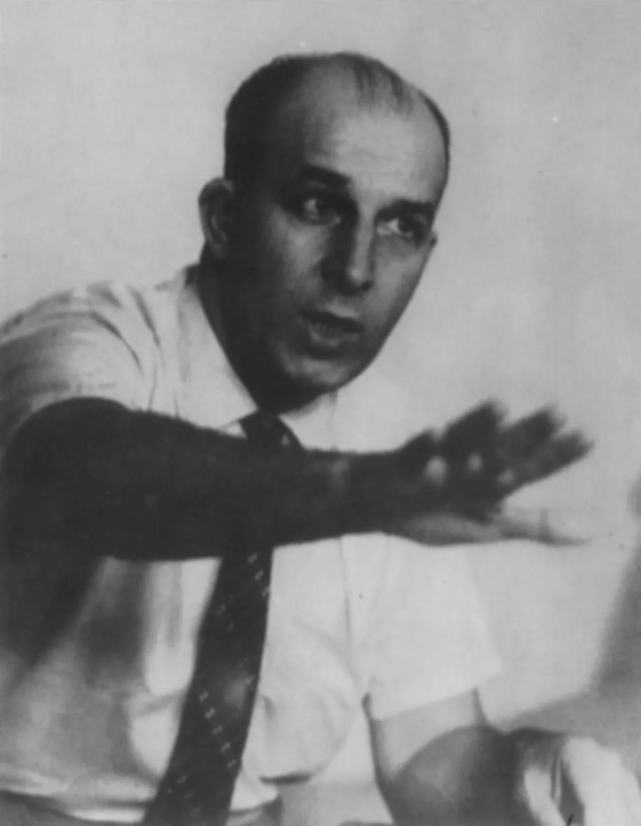 Portrait of Aleksander Janta-Połczyński (1908–1974) – memorial page