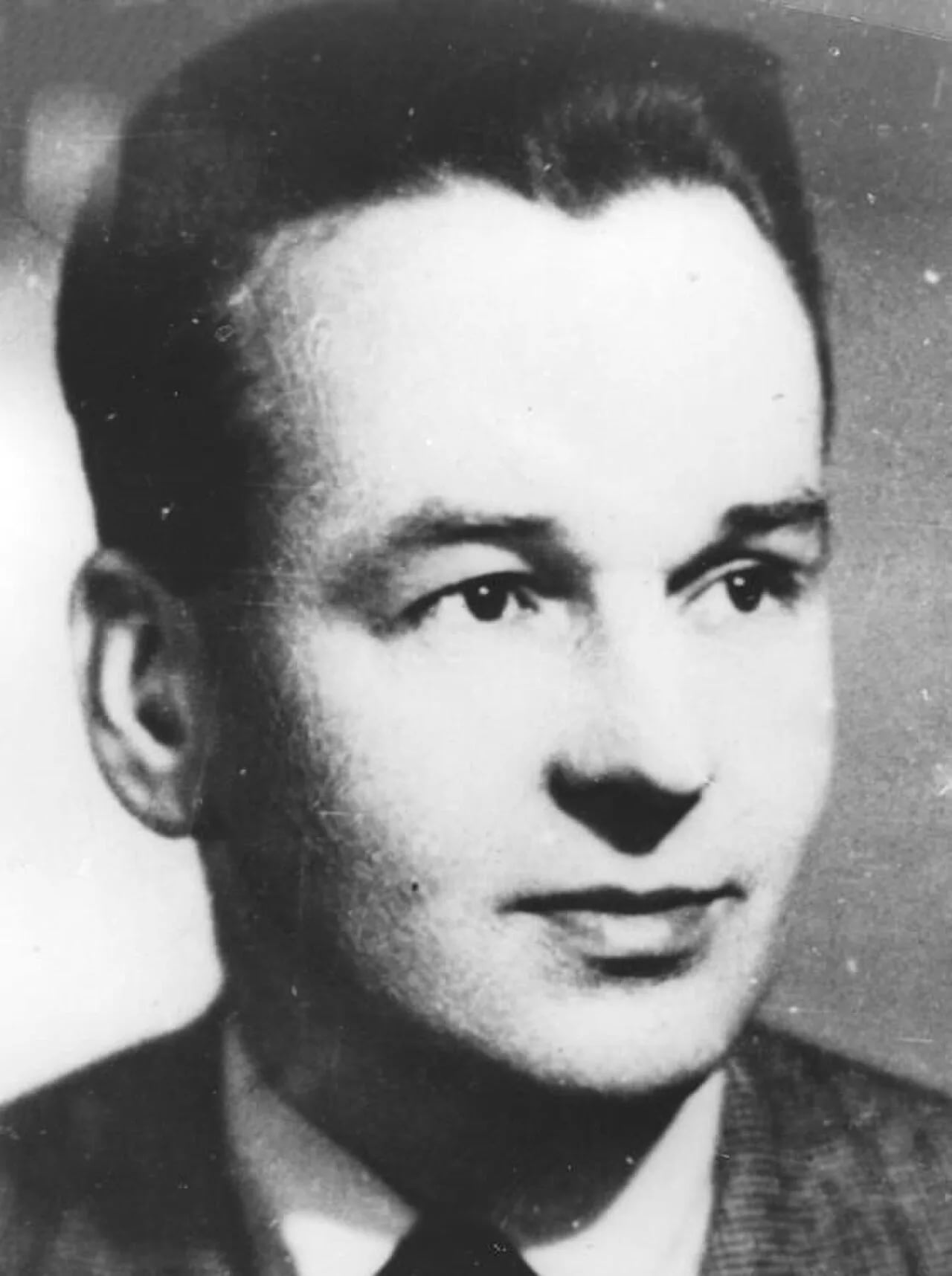 Portrait of Andrzej Prus-Bogusławski (1919–2006) – memorial page