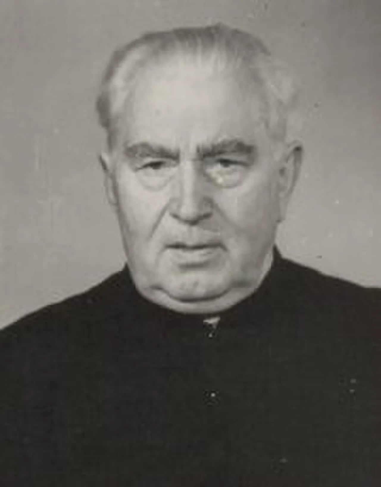 Portrait of Antoni Chomicki (1909–1993) – memorial page