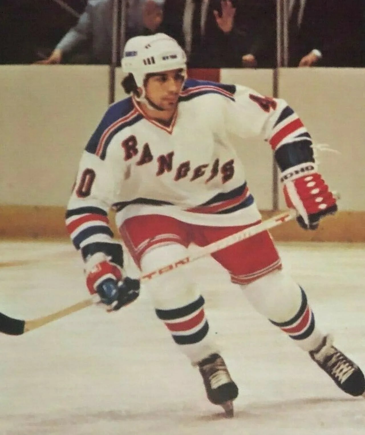 Portrait of Mark Pavelich (1958–2021) – memorial page