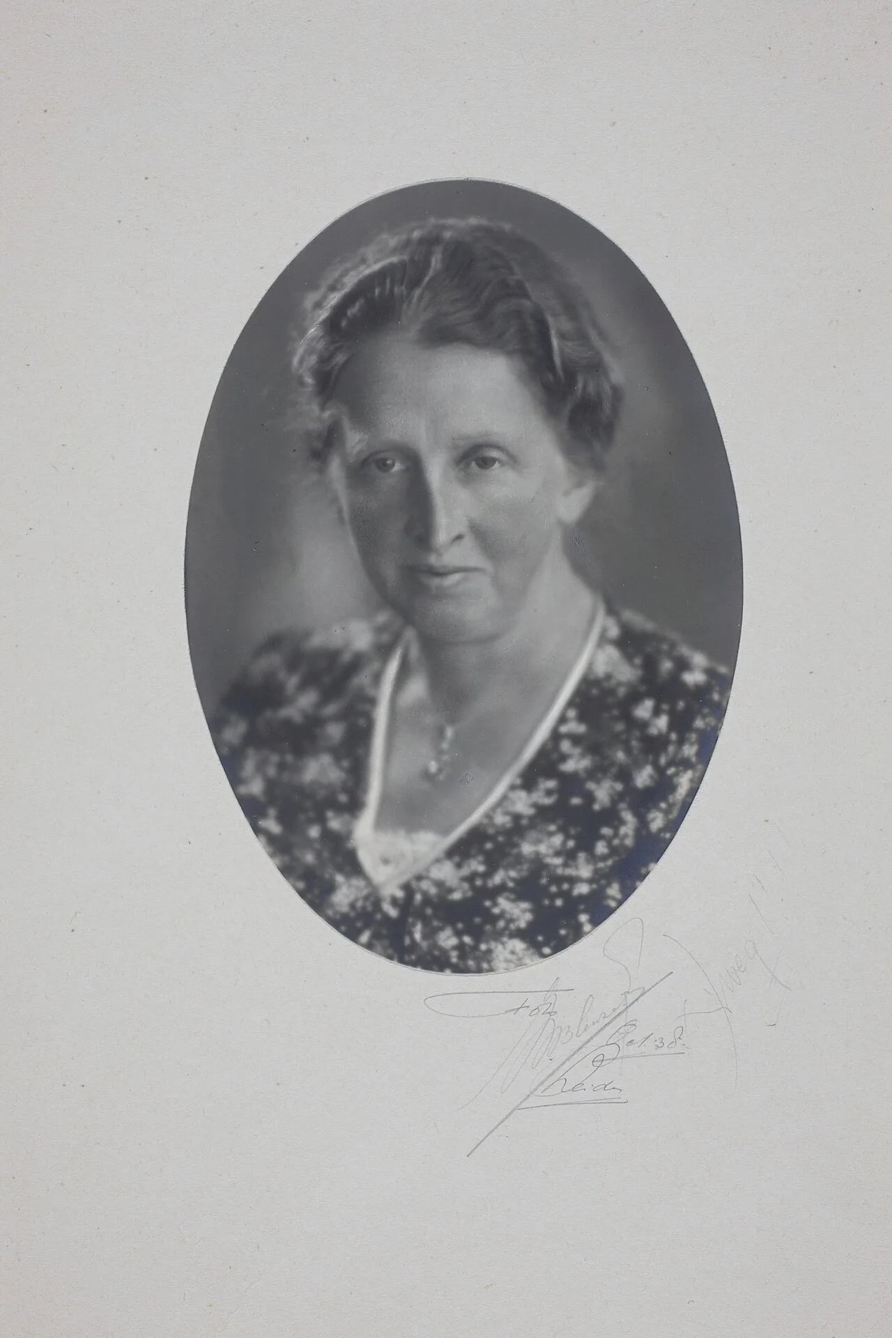 Portrait of Catharina Hovens Gréve (1888–1969) – memorial page