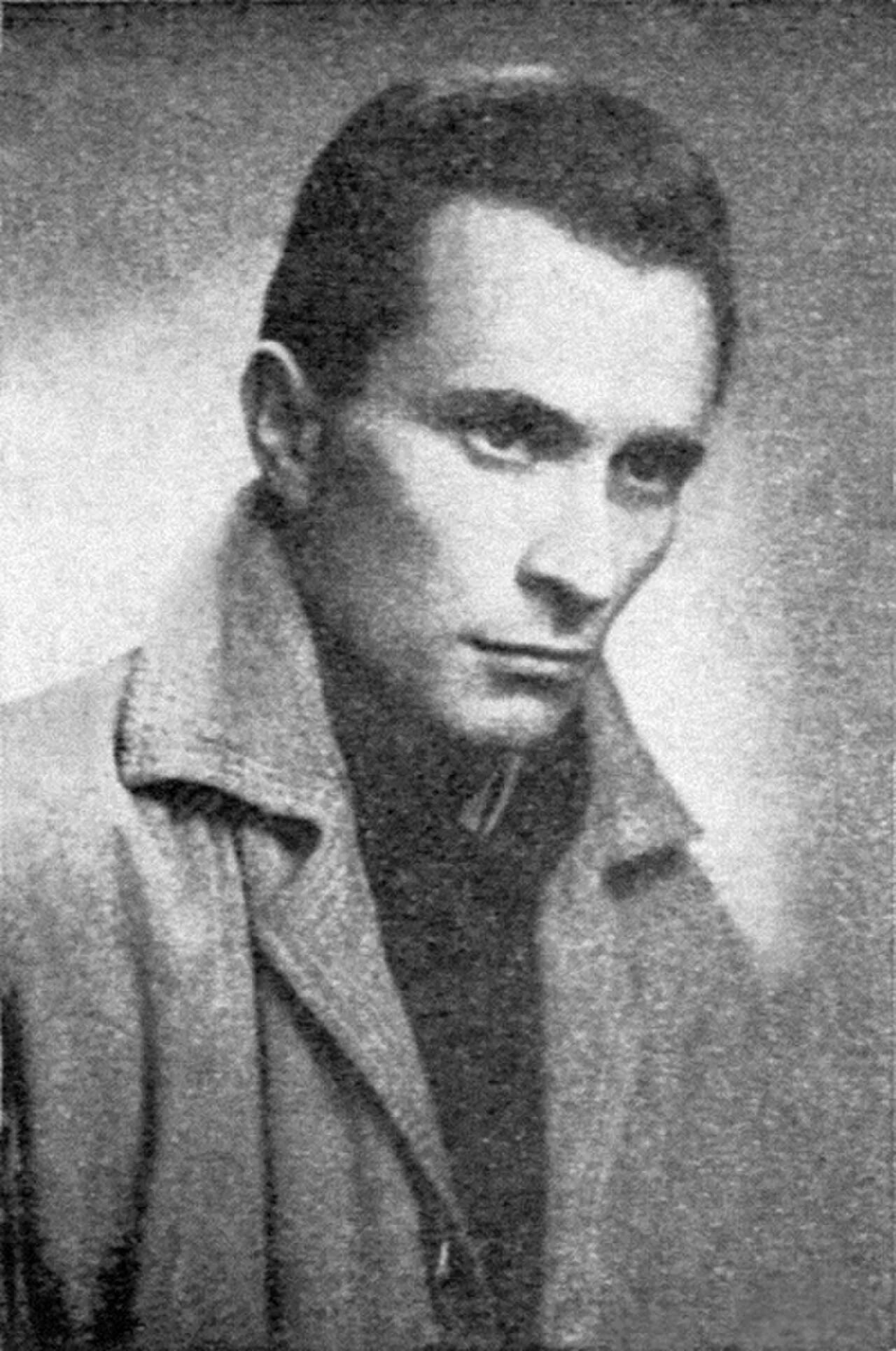 Portrait of Bogdan Wojdowski (1930–1994) – memorial page