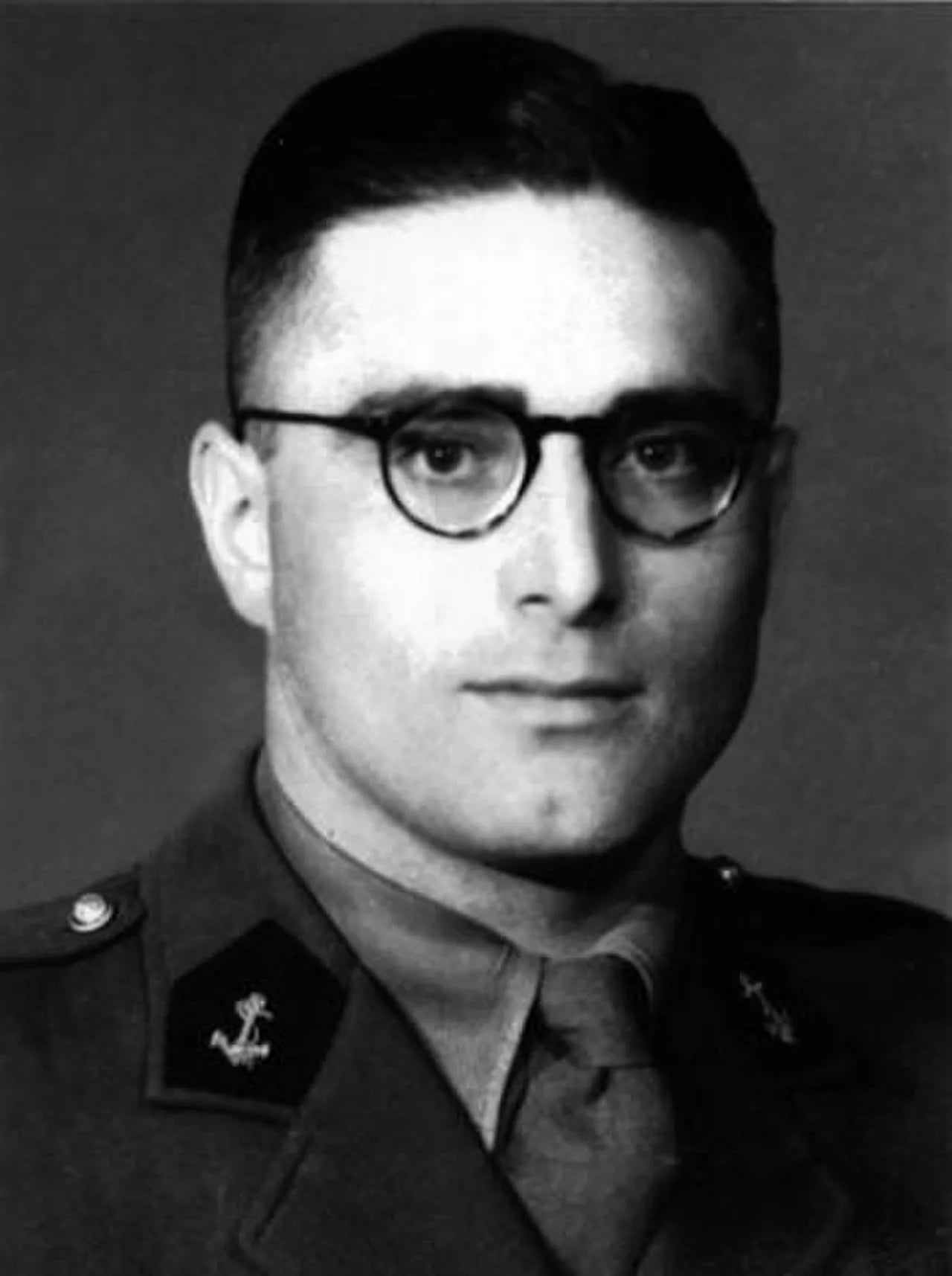 Portrait of Jean-Gabriel Revault d'Allonnes (1914–1994) – memorial page