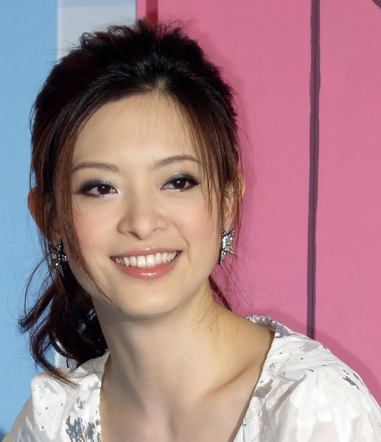 Portrait of Serena Liu (1975–2020) – memorial page