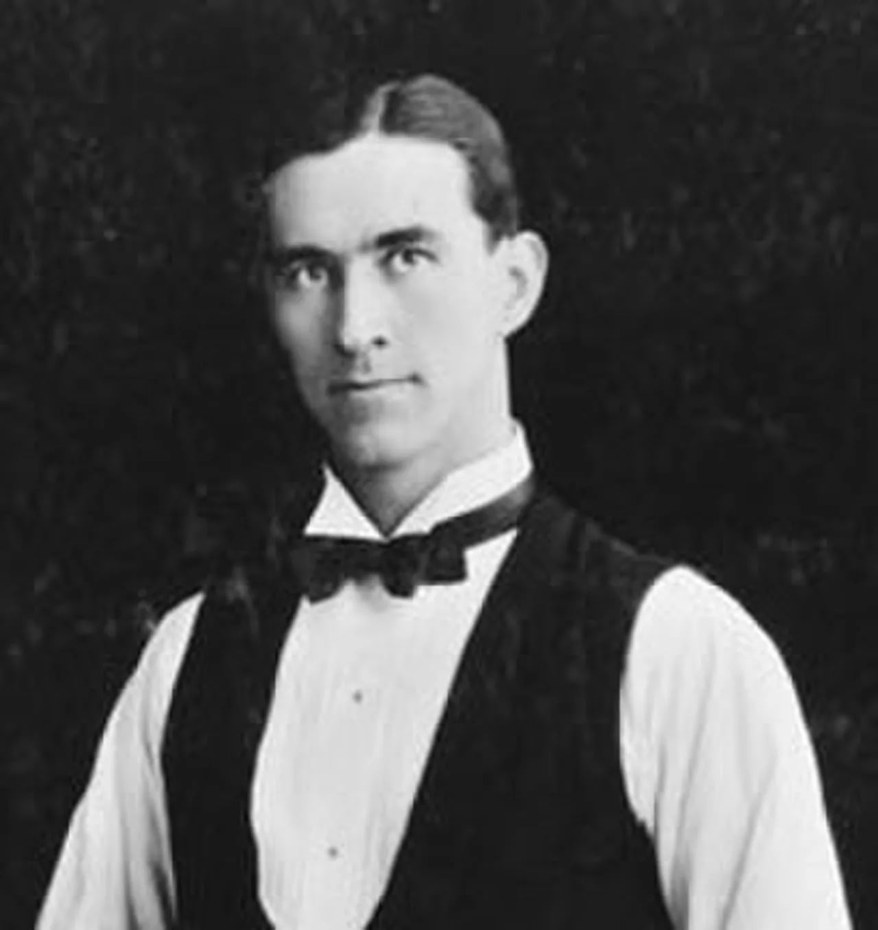Porträt von Clark McConachy (1895–1980) – Gedenkseite