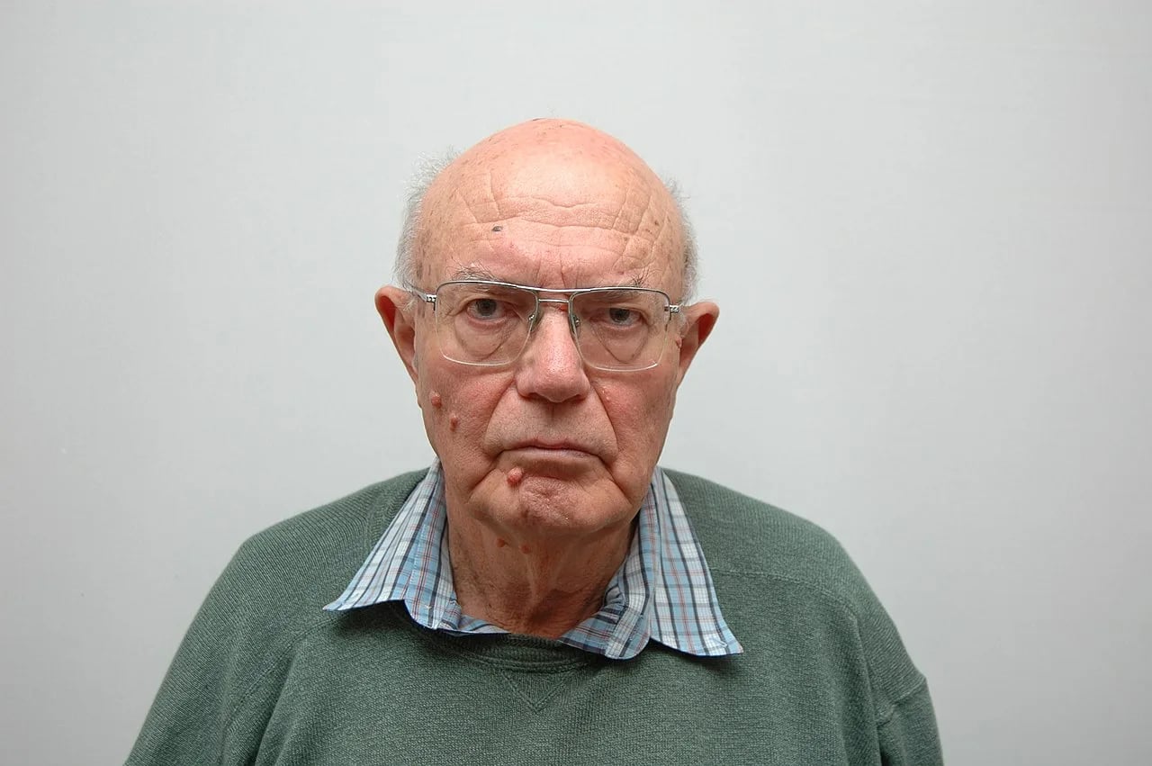 Portrait of Issachar Unna (1934–2021) – memorial page