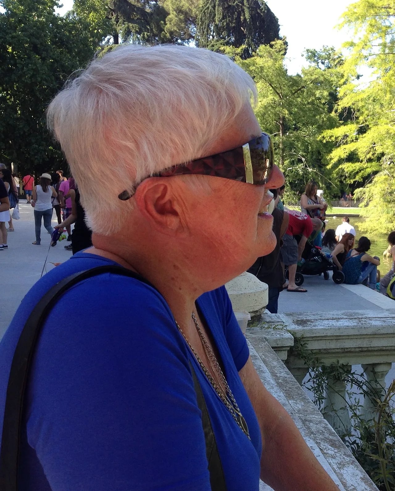 Porträt von Yvonne Brill (1942–2021) – Gedenkseite