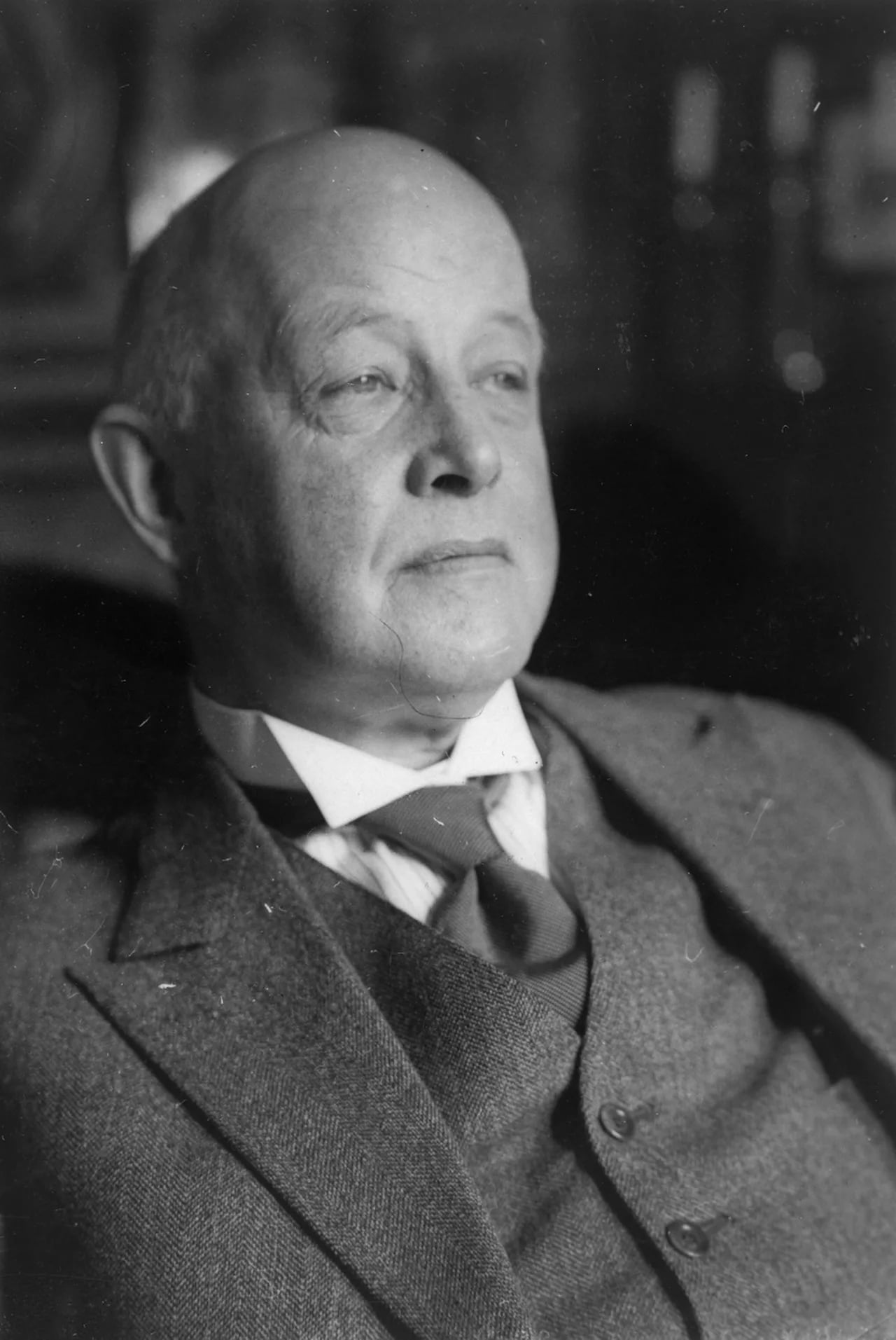 Portrait of Holger Sinding-Larsen (1869–1938) – memorial page