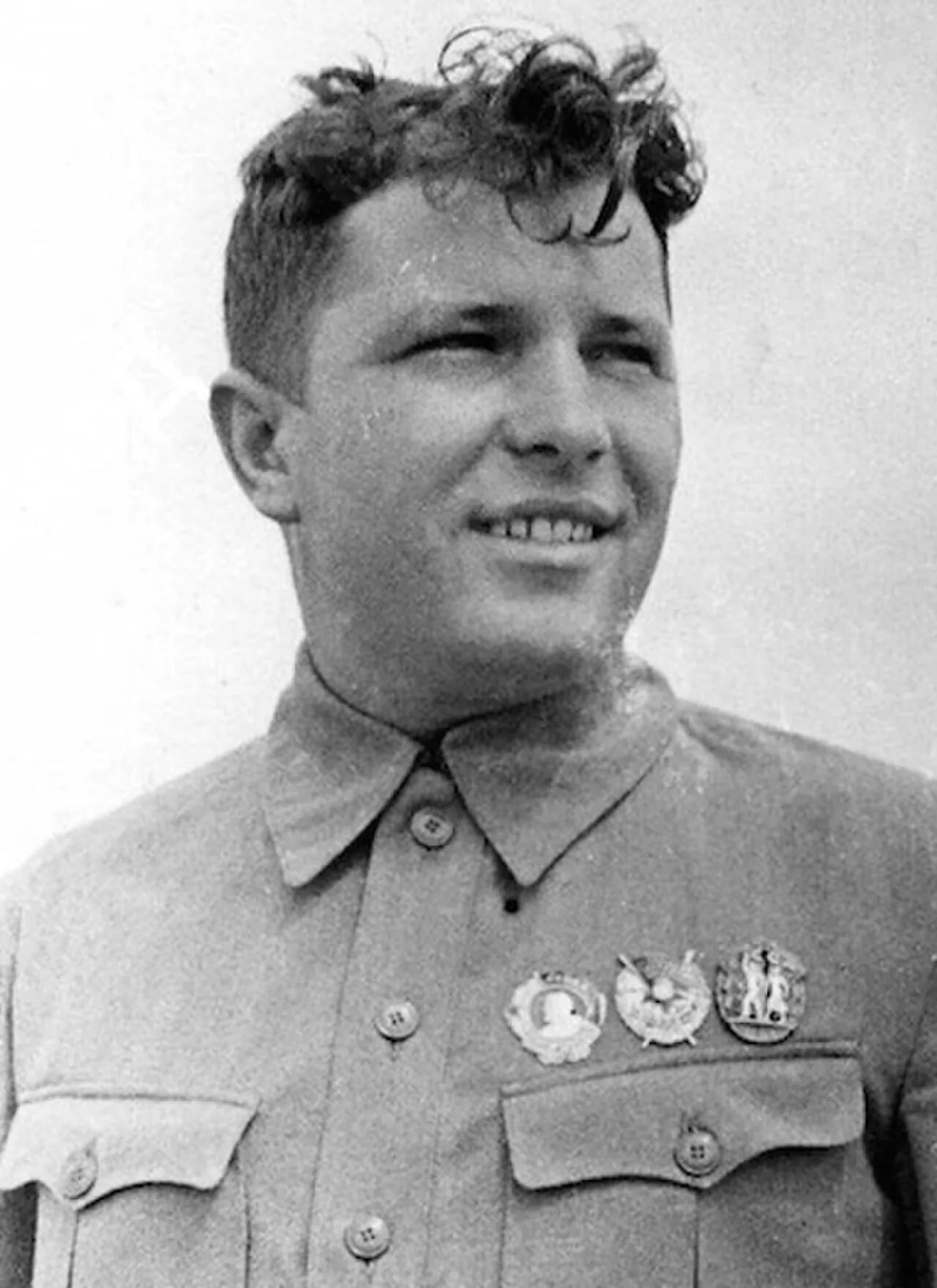 Portrait of Hryhorij Krawtschenko (1912–1943) – memorial page