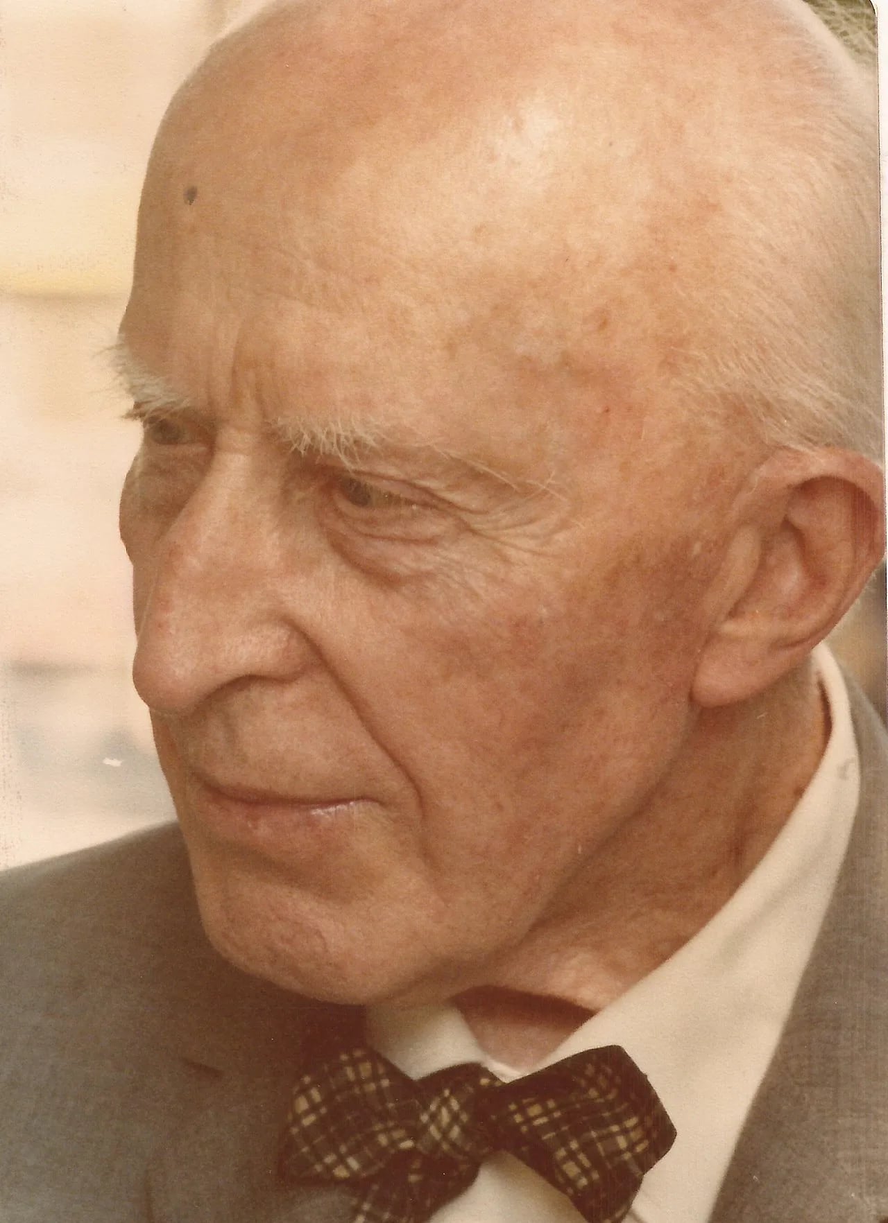 Porträt von Emeryk August Hutten-Czapski (1897–1979) – Gedenkseite