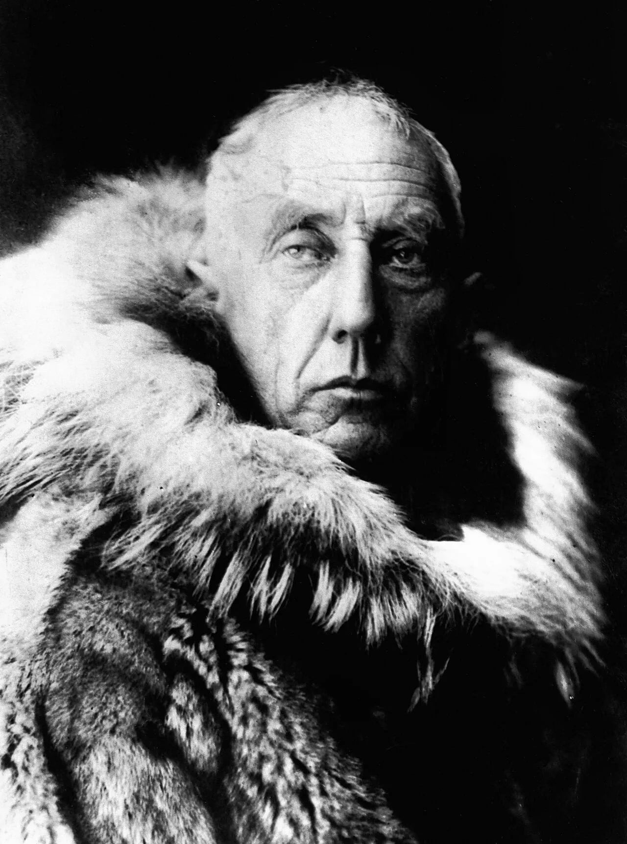 Porträt von Roald Amundsen (1872–1928) – Gedenkseite
